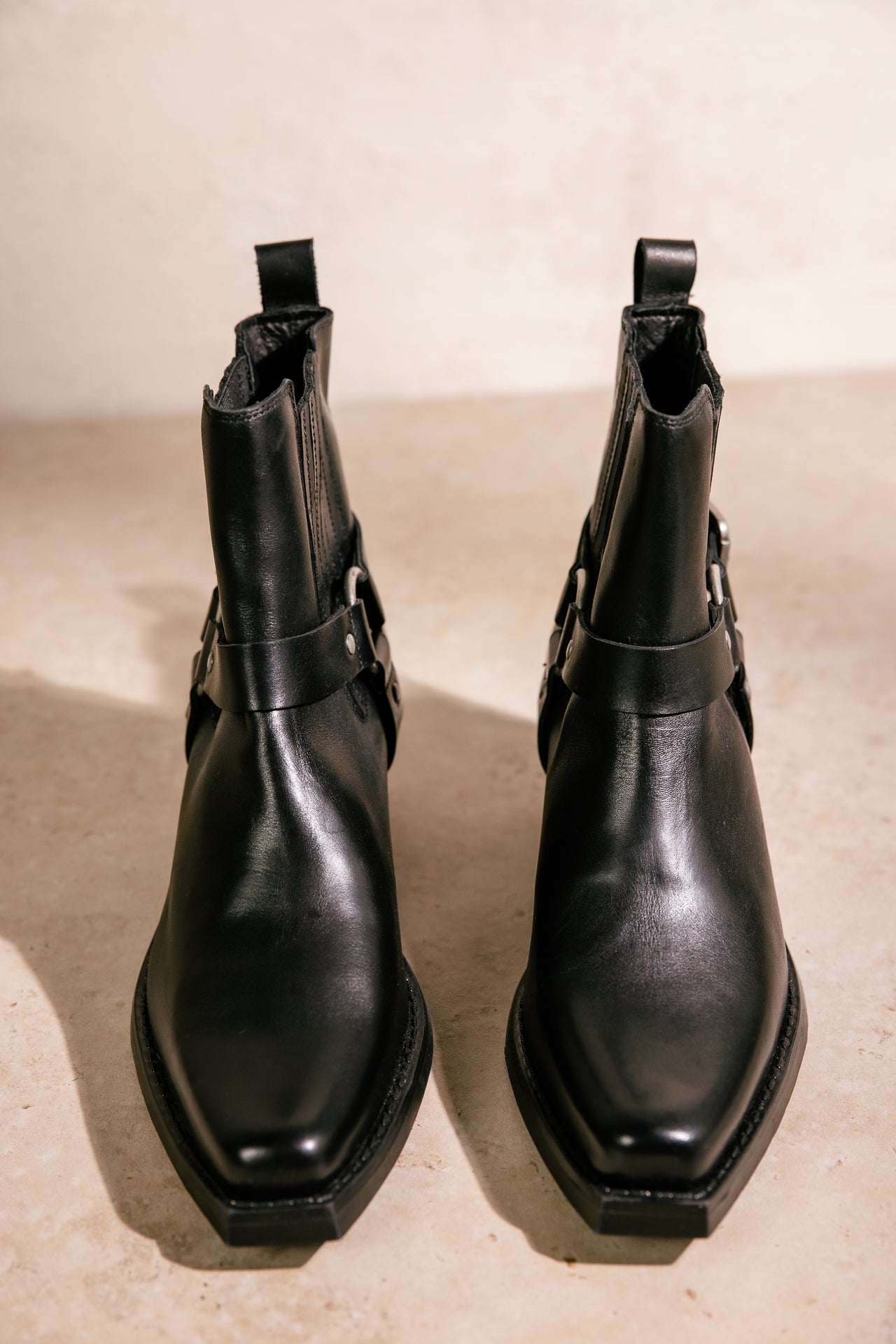 
              

Bottines Femme Kaolina Suede black | Freeman T. Porter
            