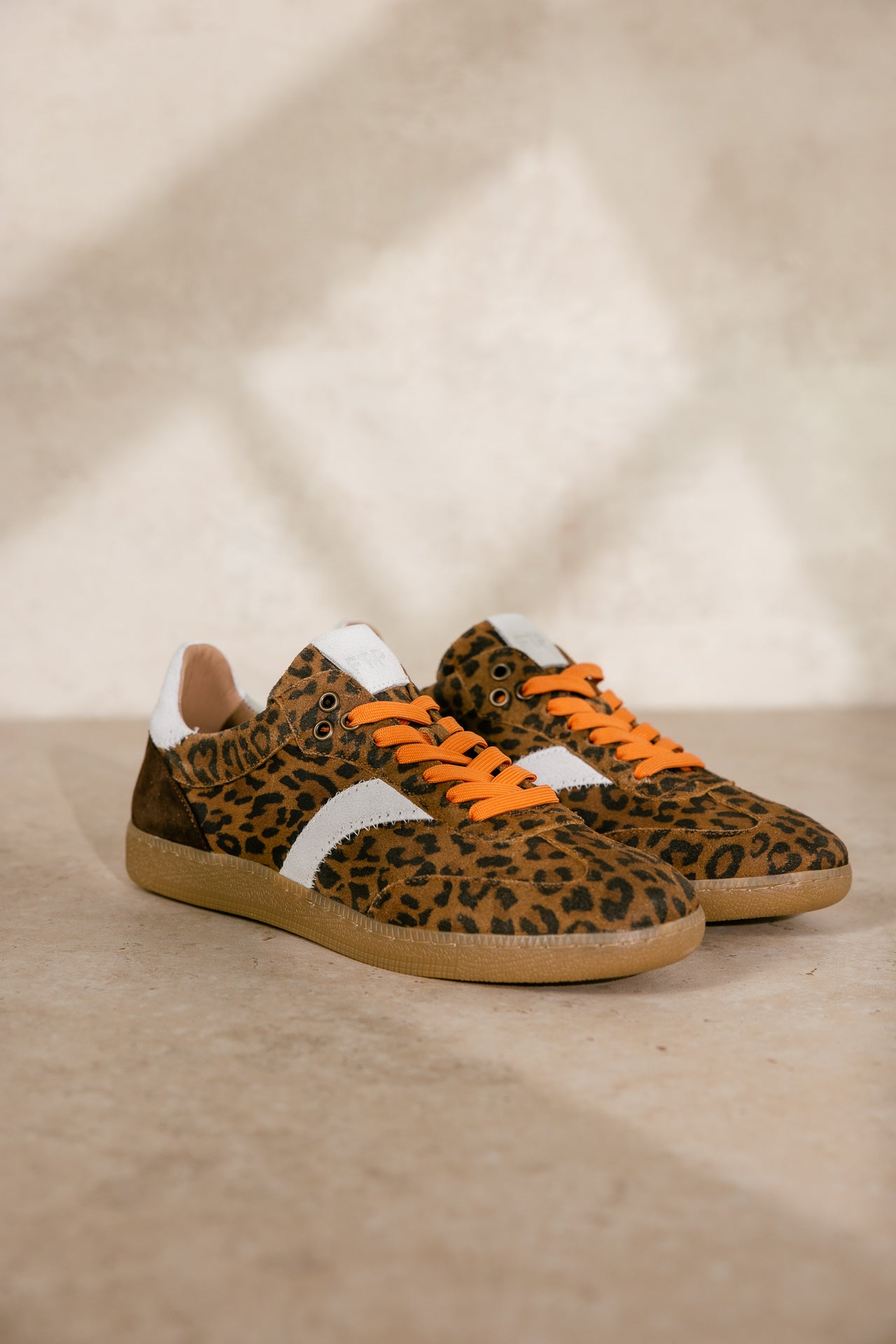 
              

Sneakers Femme Skiffle leo | Freeman T. Porter
            