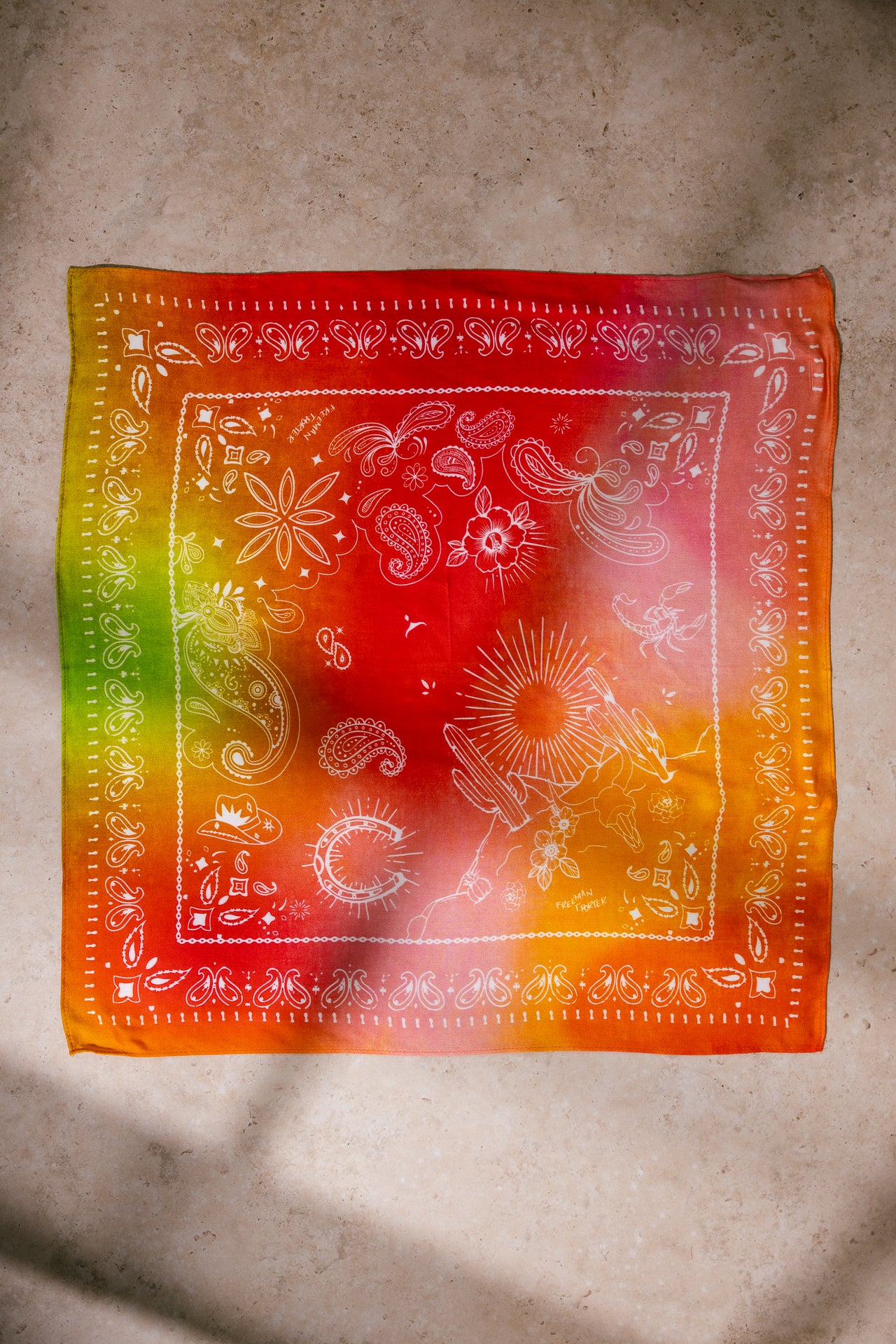   
            

Foulard Femme Folka Rainbow Small multicolor | Freeman T. Porter
          