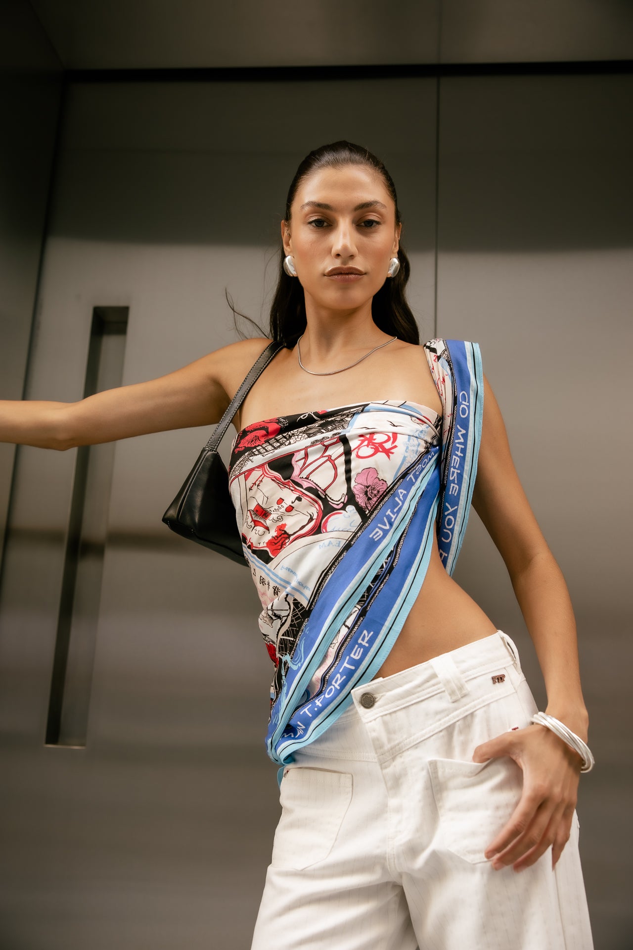 

Foulard Femme Folka Tokyo Street Big blue | Freeman T. Porter