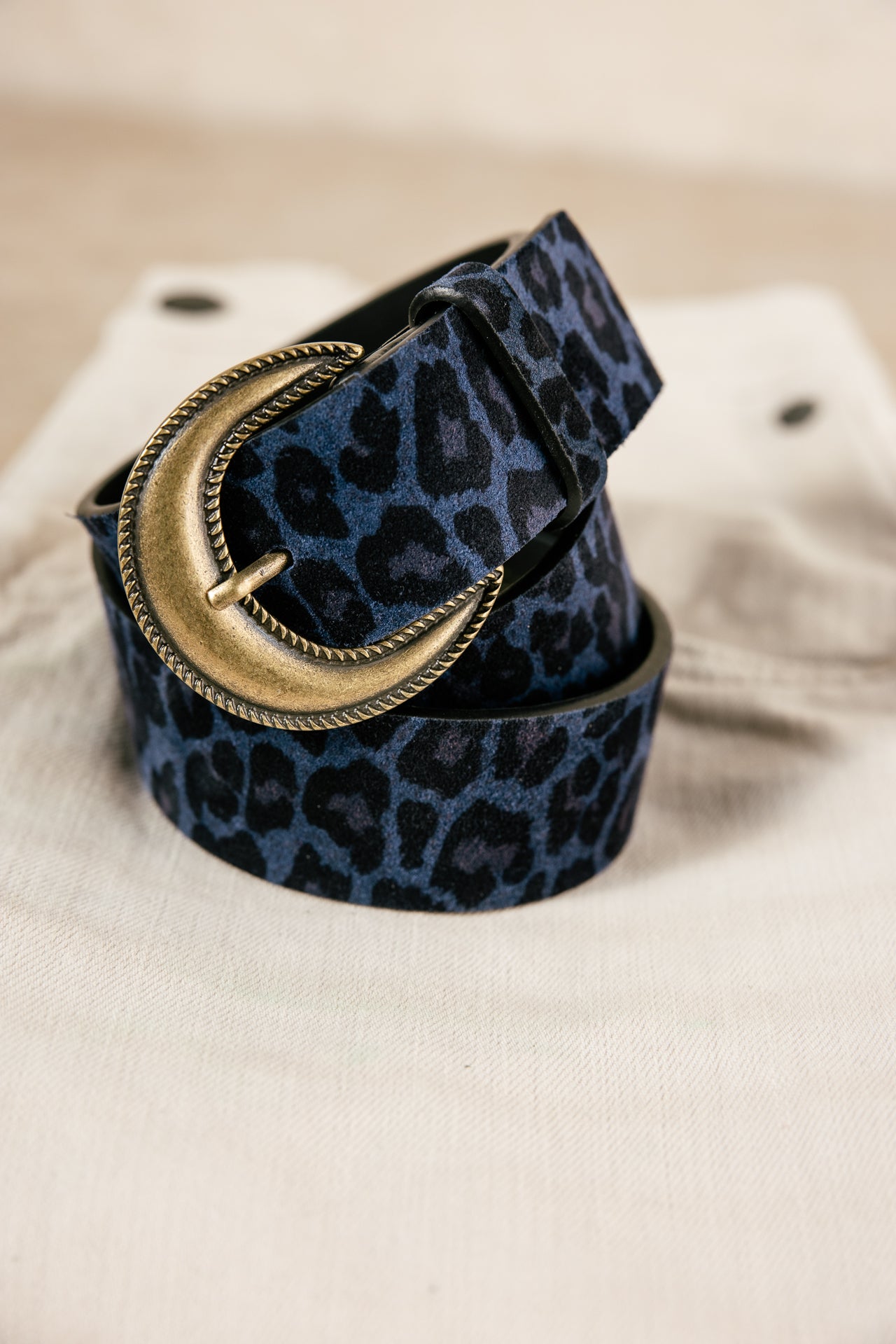   
            

Ceinture en suède Femme Kalipse Leo indigo | Freeman T. Porter
          