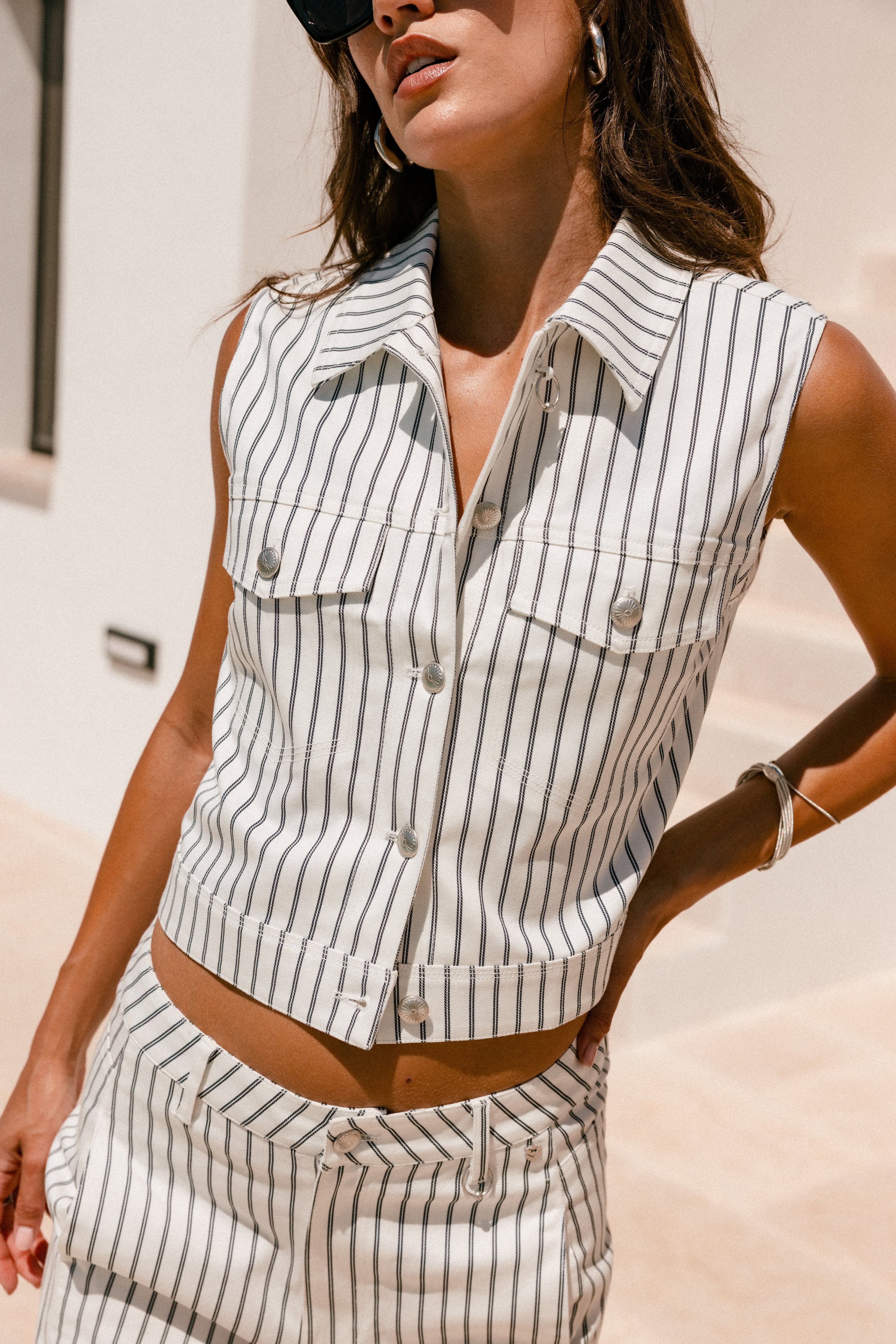   
            

Kurzes ärmelloses Top Damen Meira Miyu off white | Freeman T. Porter
          