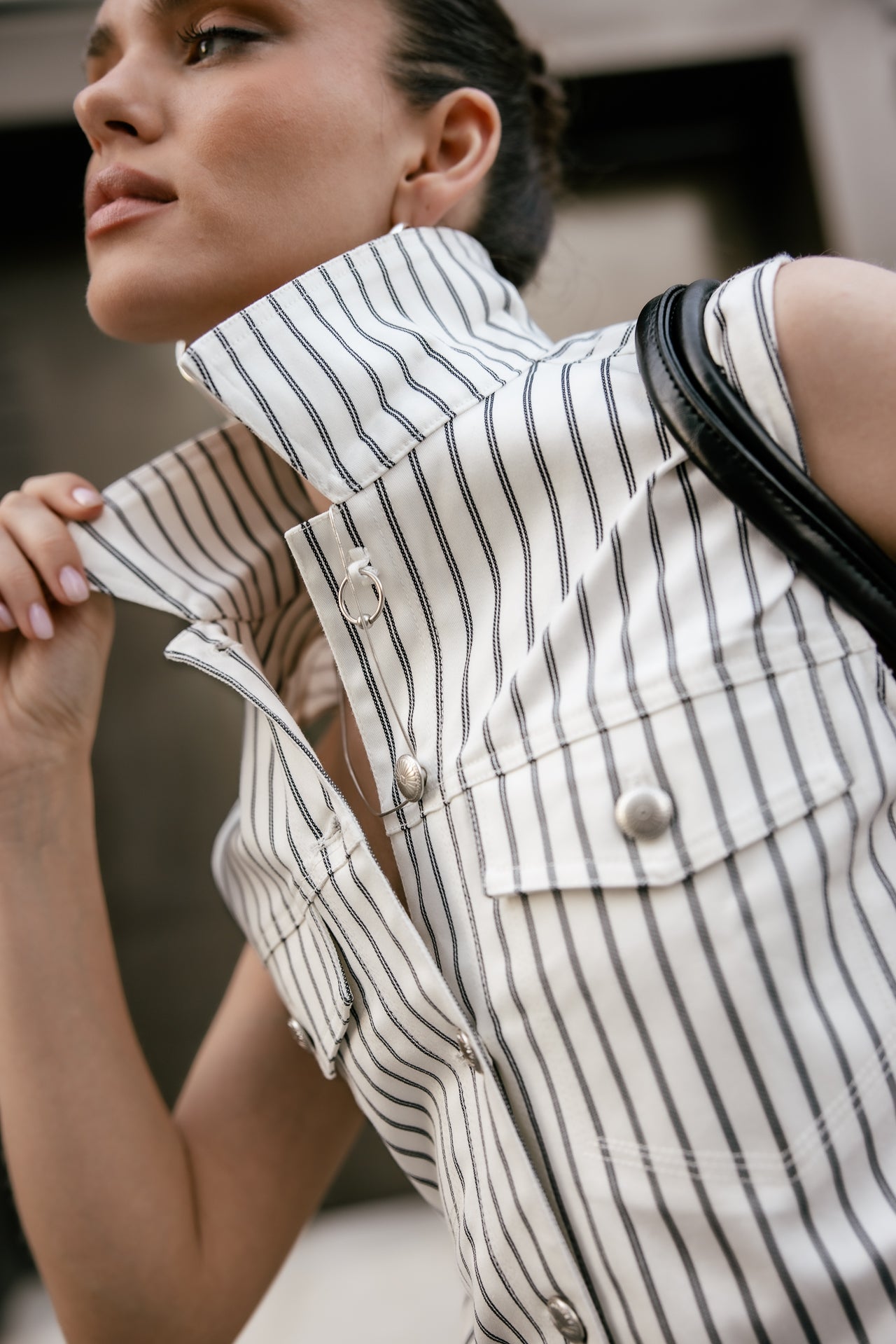 
              

Kurzes ärmelloses Top Damen Meira Miyu off white | Freeman T. Porter
            