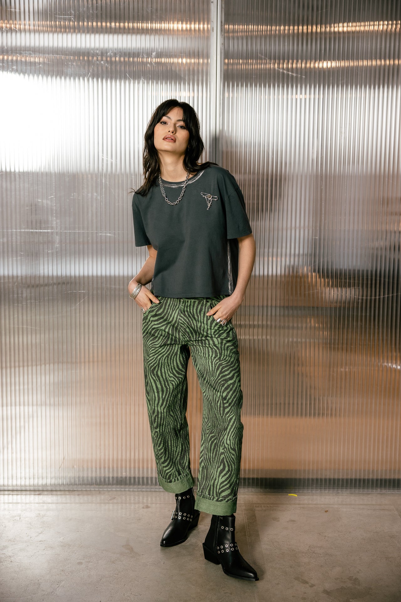 

T-shirt large croisé dos Femme Tissalia Foil carbone | Freeman T. Porter