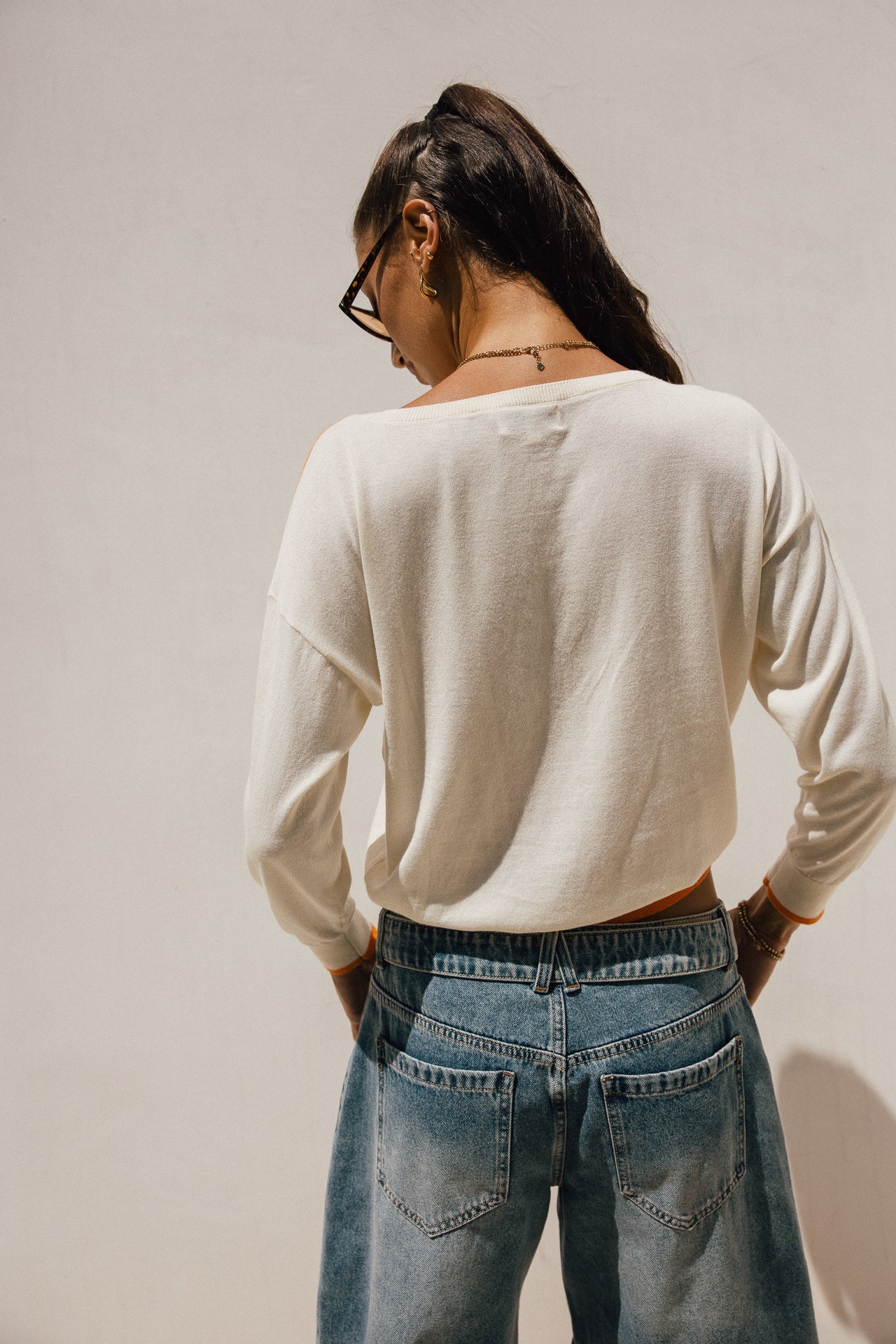 

Pull leger en maille col rond Femme Primo off white / orange | Freeman T. Porter