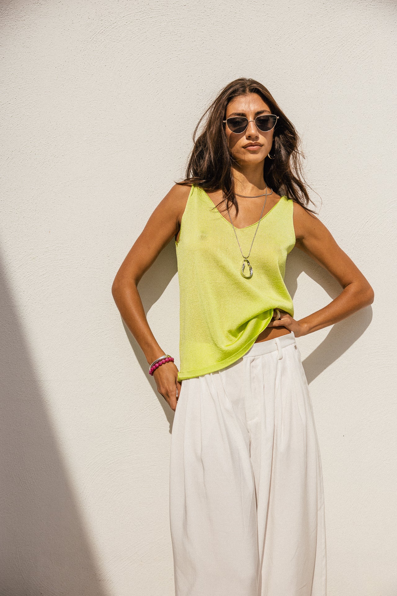 

Débardeur en maille col V Femme Dattina Lurex lime | Freeman T. Porter