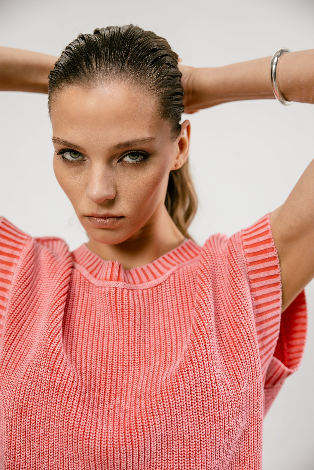 
              

Pull sans manche zippé Femme Phancy Summer hibiscus | Freeman T. Porter
            