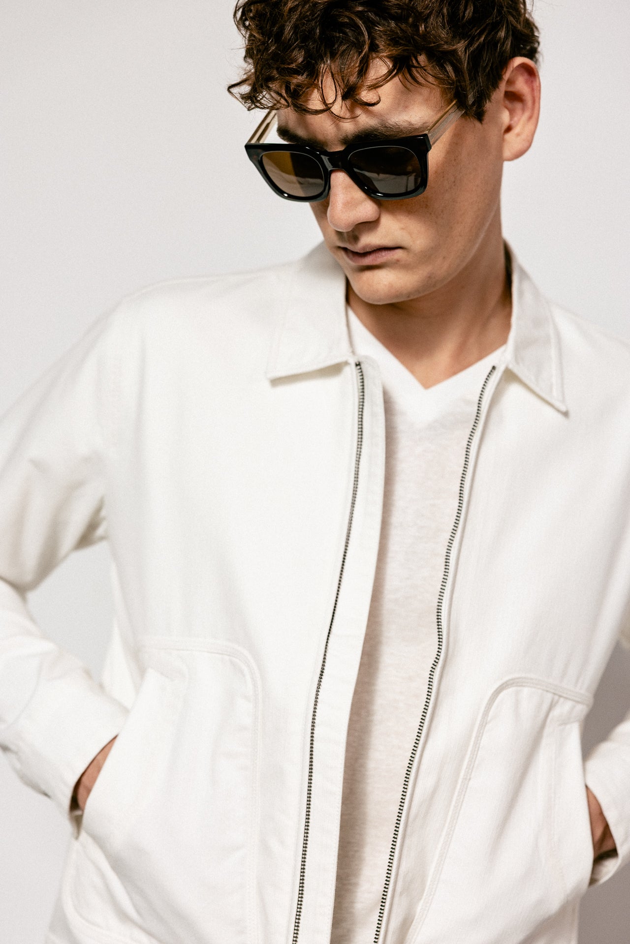 
              

Blouson coupe droite Homme Antonio Sumai white | Freeman T. Porter
            