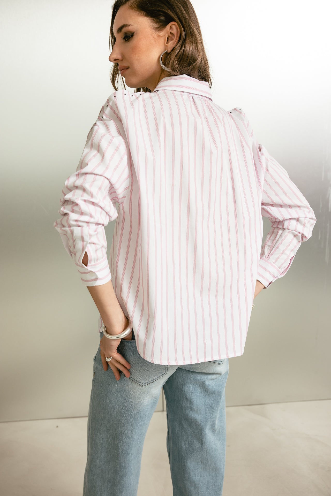 
              

Chemise ouverte Femme Cruza Stripped white/pink | Freeman T. Porter
            