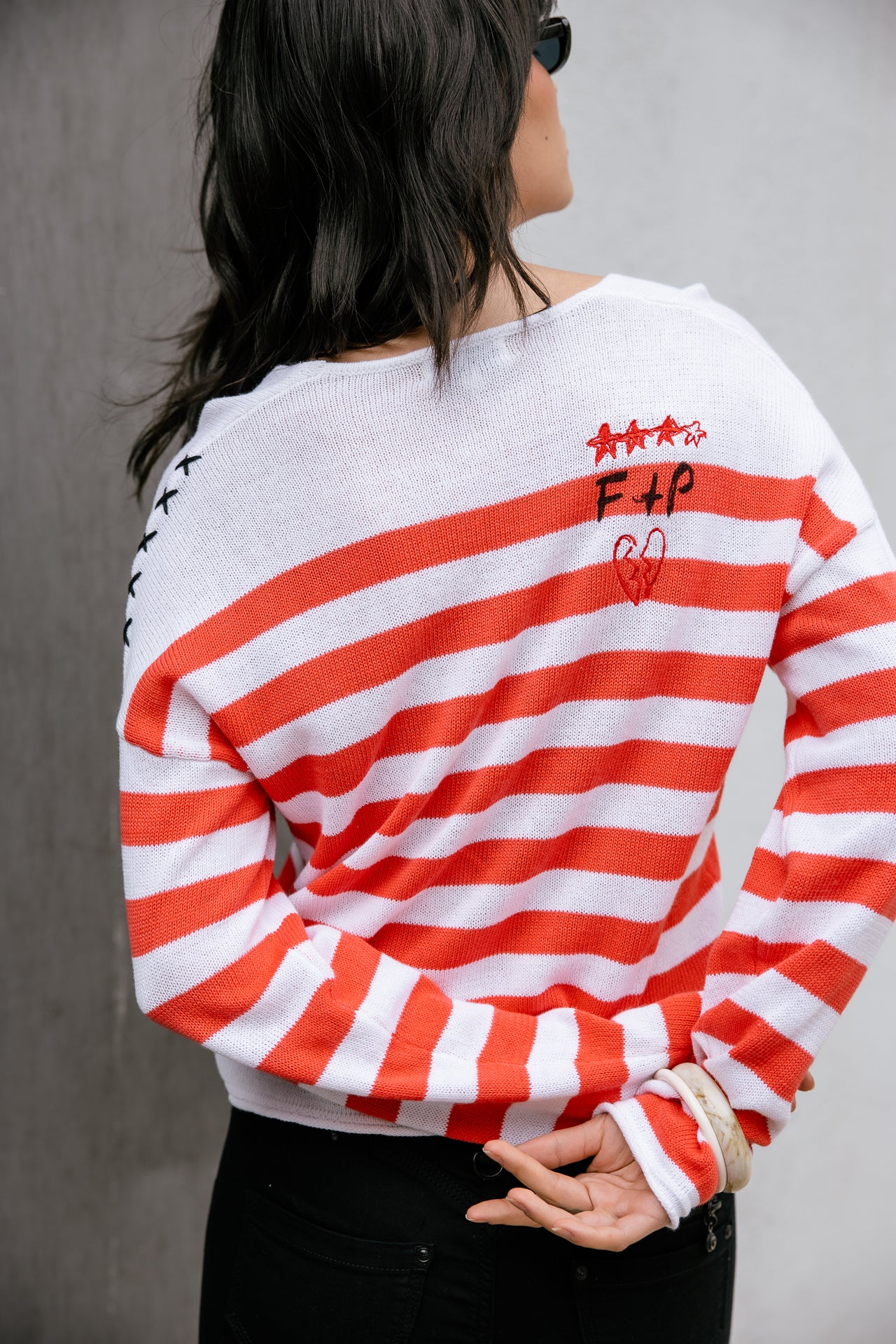 

Pull à rayures et broderies Femme Pramy Stripes cayenne | Freeman T. Porter