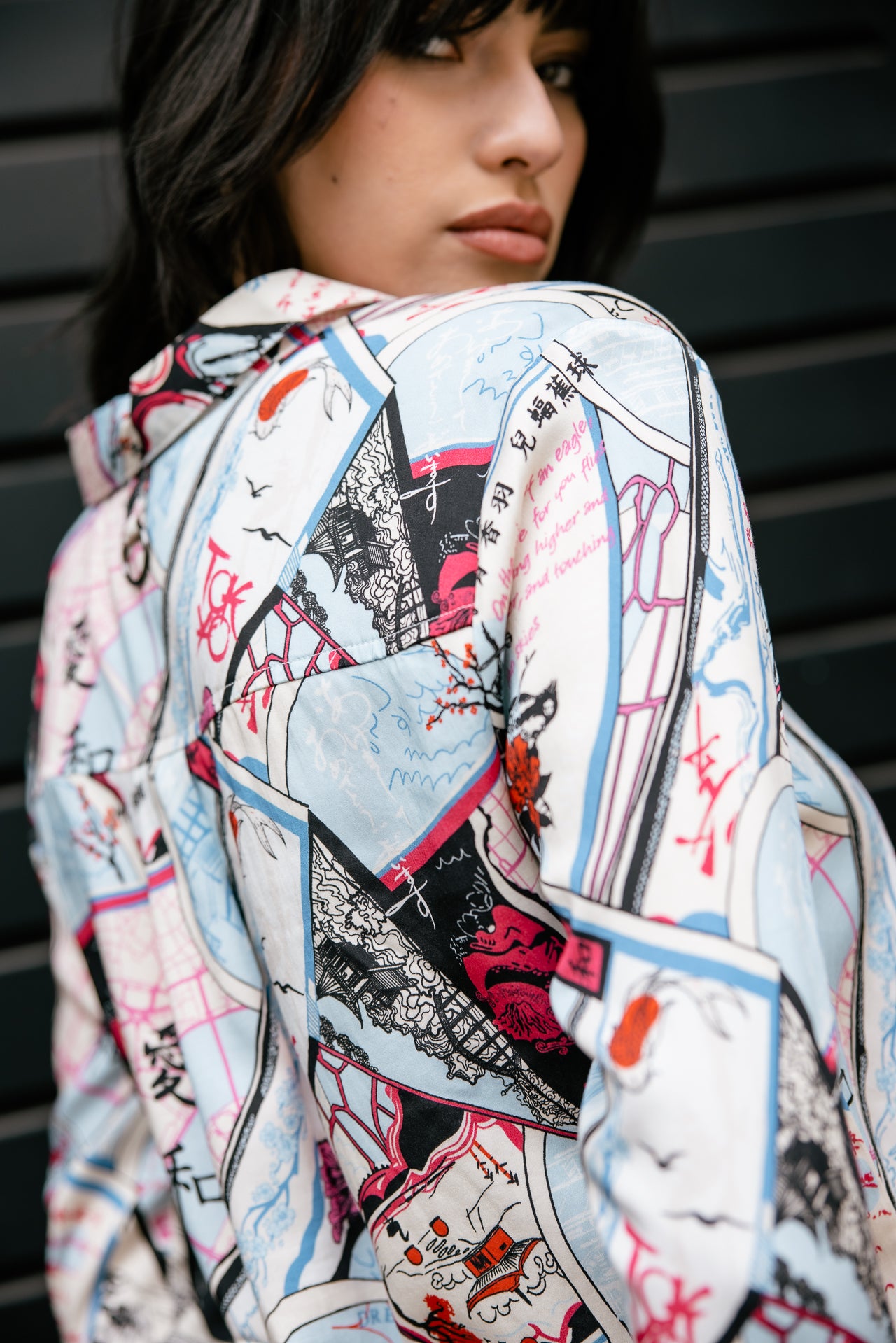 

Chemise droite imprimée Femme Cali Tokyo Street original | Freeman T. Porter