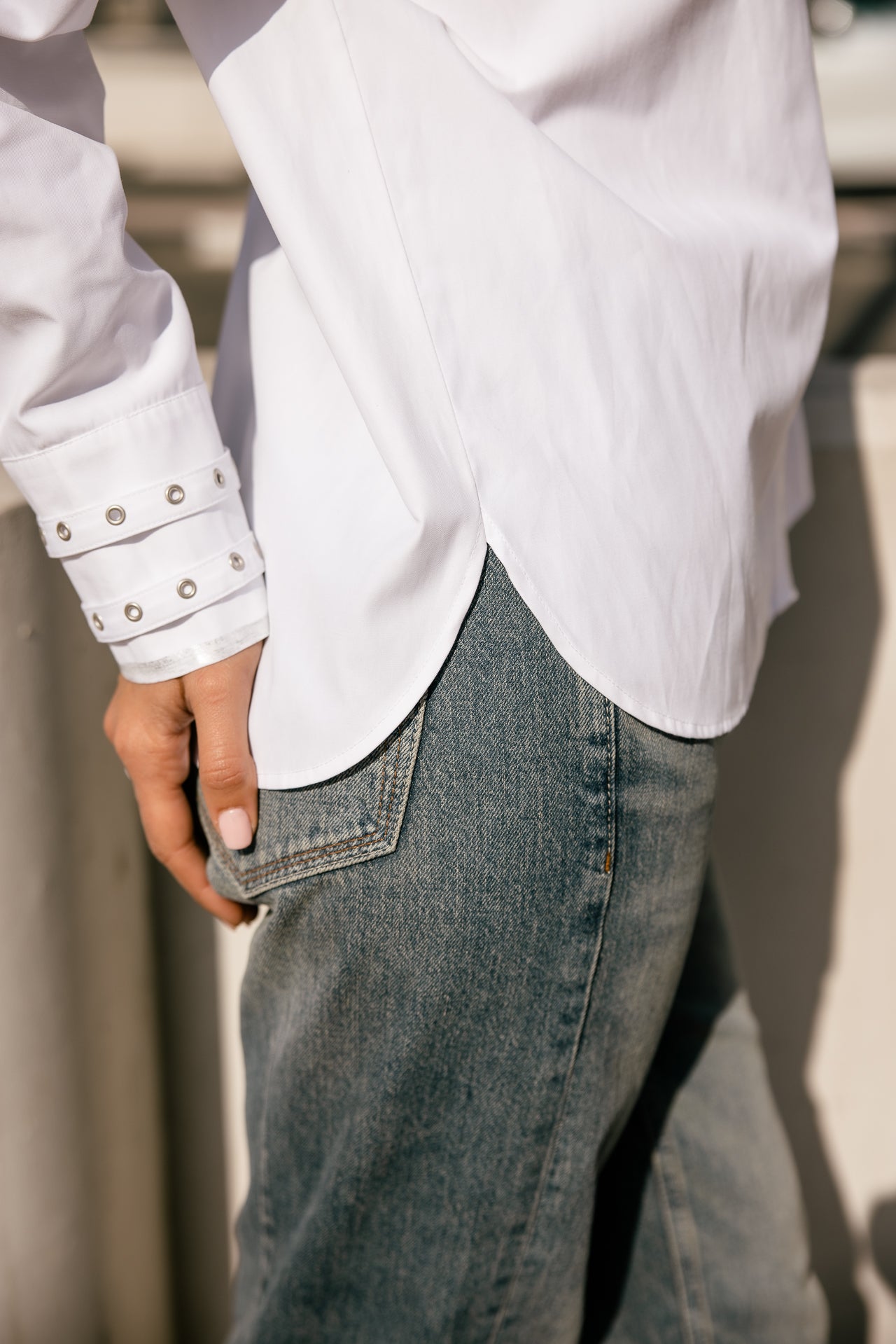 

Hemd mit mehreren Details Damen Cheryne Tokyo Street white | Freeman T. Porter