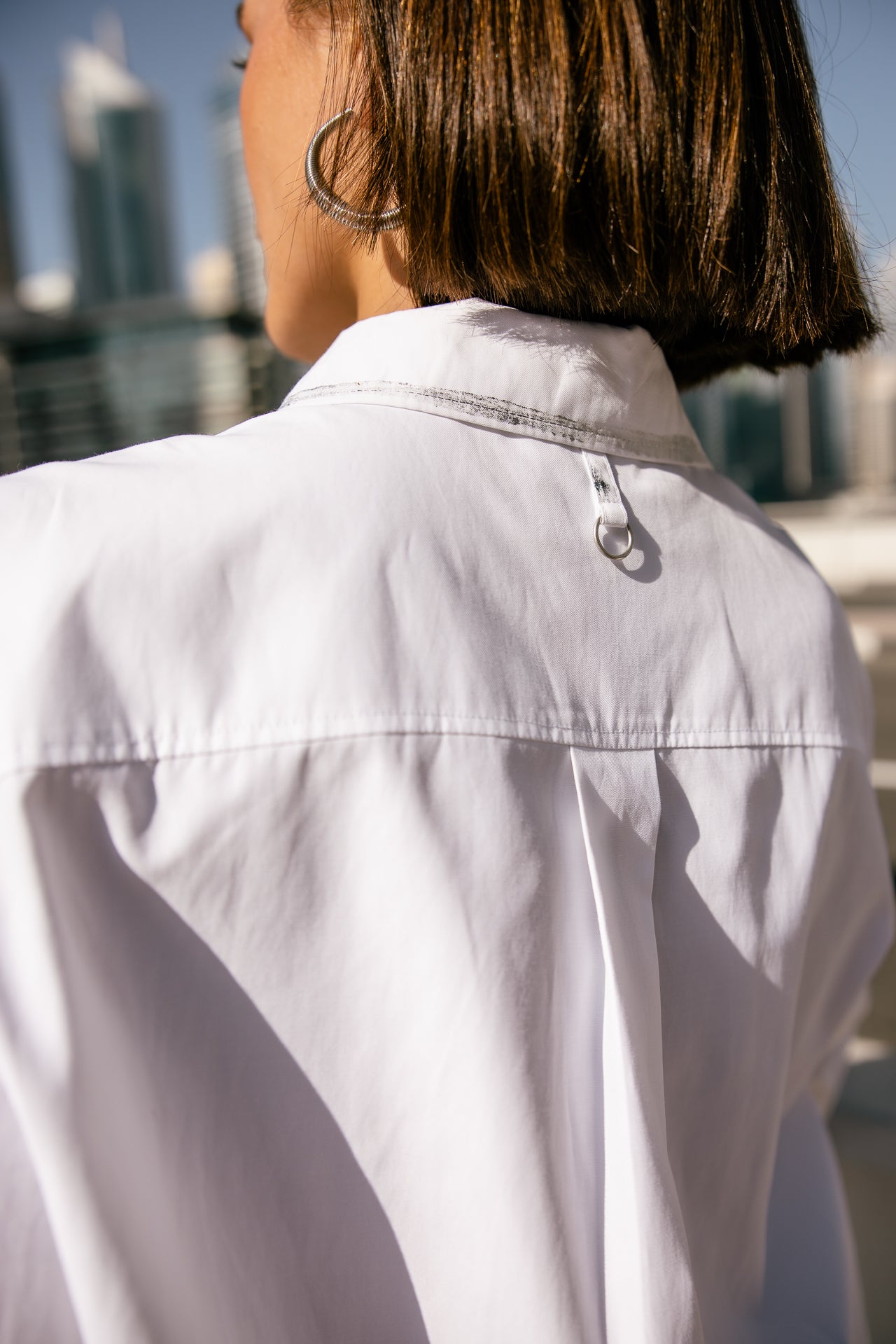 

Hemd mit mehreren Details Damen Cheryne Tokyo Street white | Freeman T. Porter