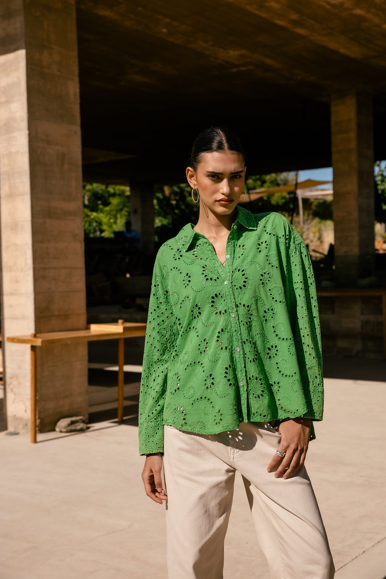   
            

Chemise large en broderie anglaise Femme Chola Embroidery vibrant green | Freeman T. Porter
          