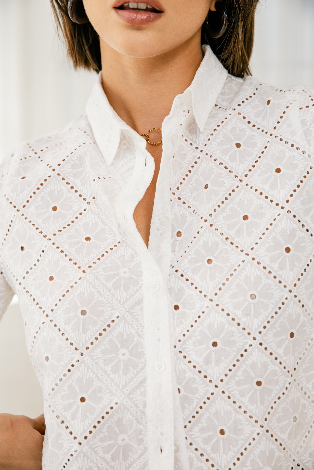 
              

Chemise large en broderie anglaise Femme Choko Beach Lace white | Freeman T. Porter
            