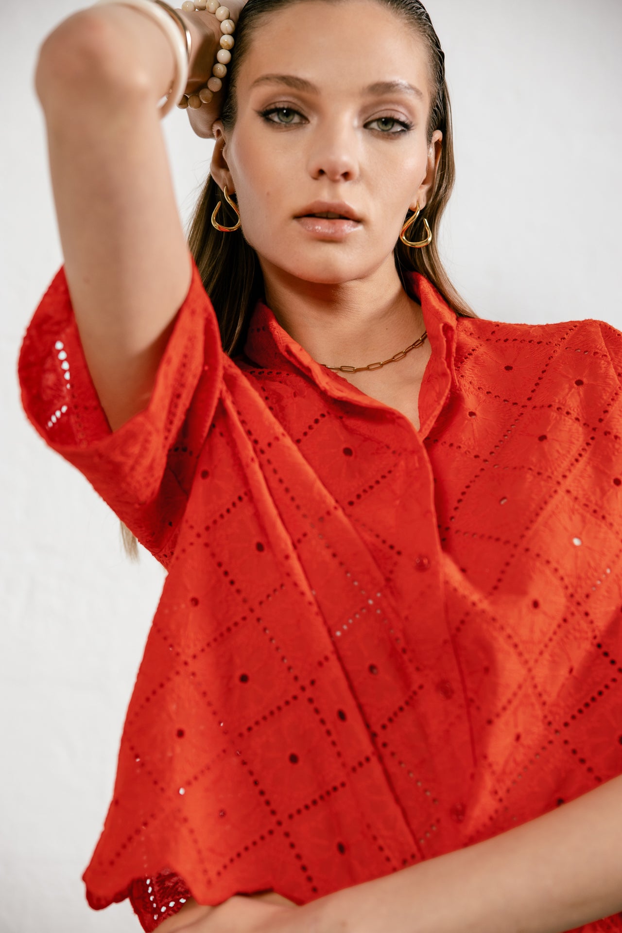 

Chemise large en broderie anglaise Femme Choko Beach Lace orange peel | Freeman T. Porter
