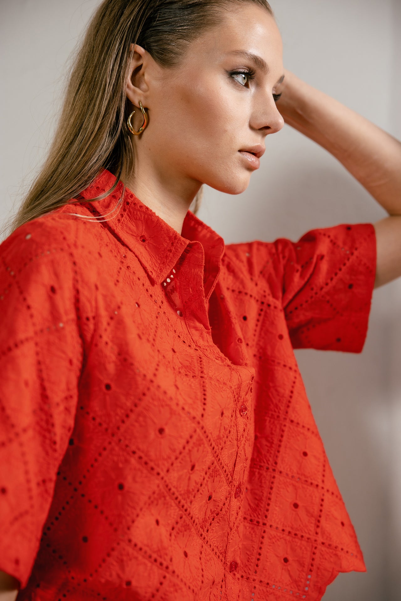   
            

Oversized shirt in eyelet embroidery Women Choko Beach Lace orange peel | Freeman T. Porter
          