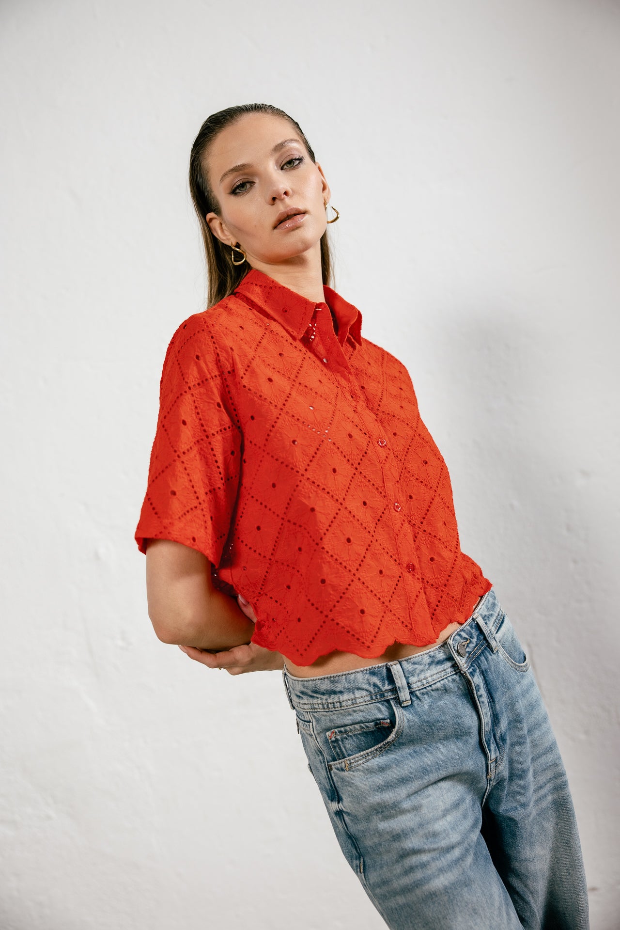 

Chemise large en broderie anglaise Femme Choko Beach Lace orange peel | Freeman T. Porter
