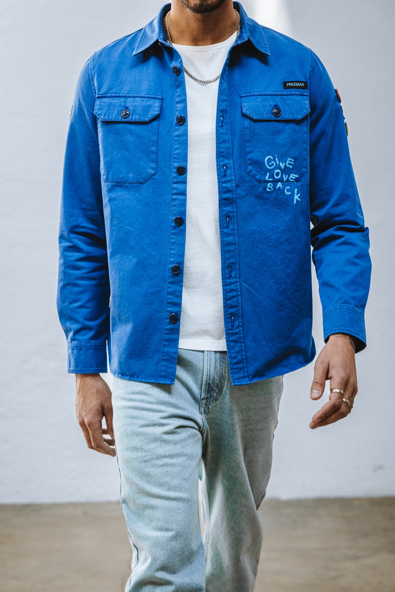 

Chemise coupe droite Homme Raven Break surf the web | Freeman T. Porter