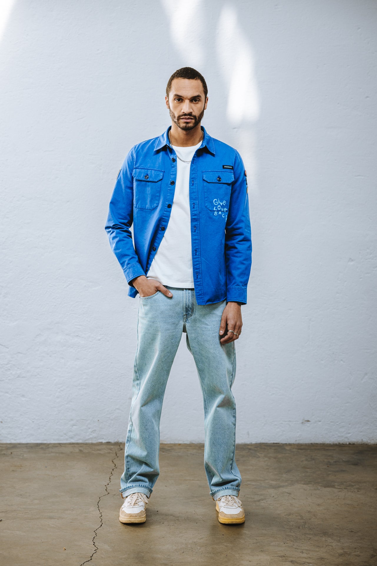 

Chemise coupe droite Homme Raven Break surf the web | Freeman T. Porter