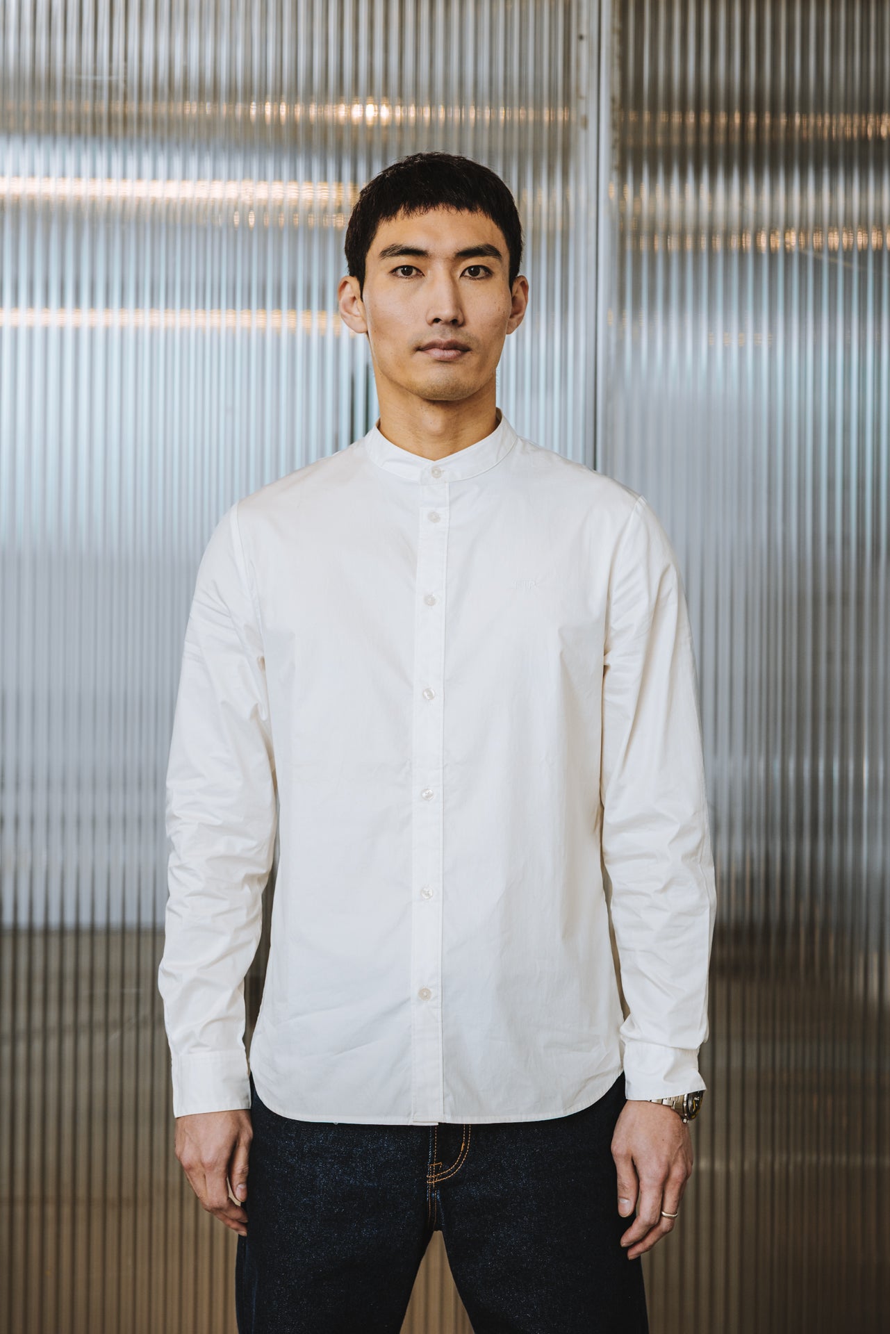 

Slim Fit Hemd mit Mao-Kragen Herren Anwar Poplin white | Freeman T. Porter