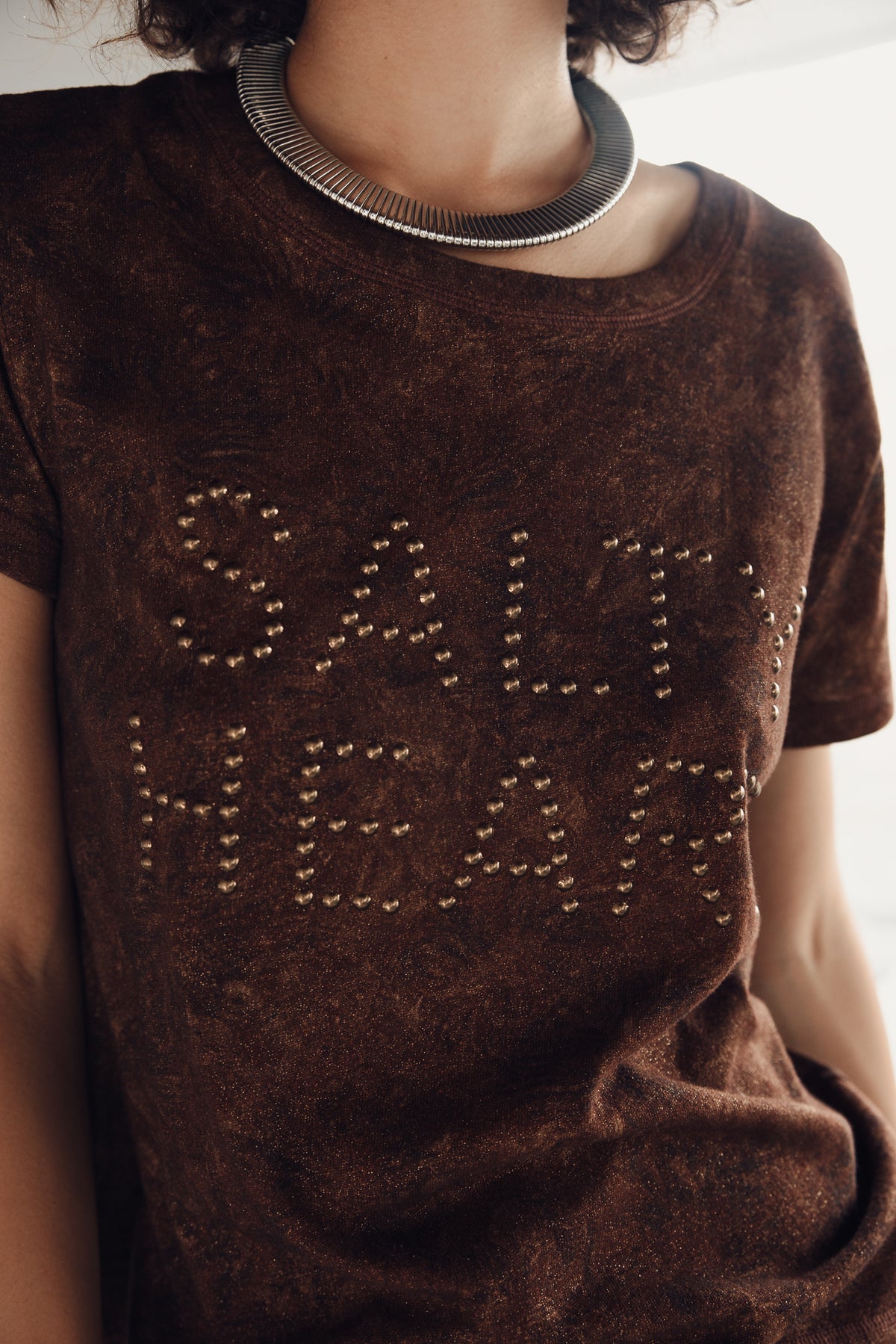 
              

T-shirt com tachas Mulher Timy Salty Heart shaved chocolate | Freeman T. Porter
            