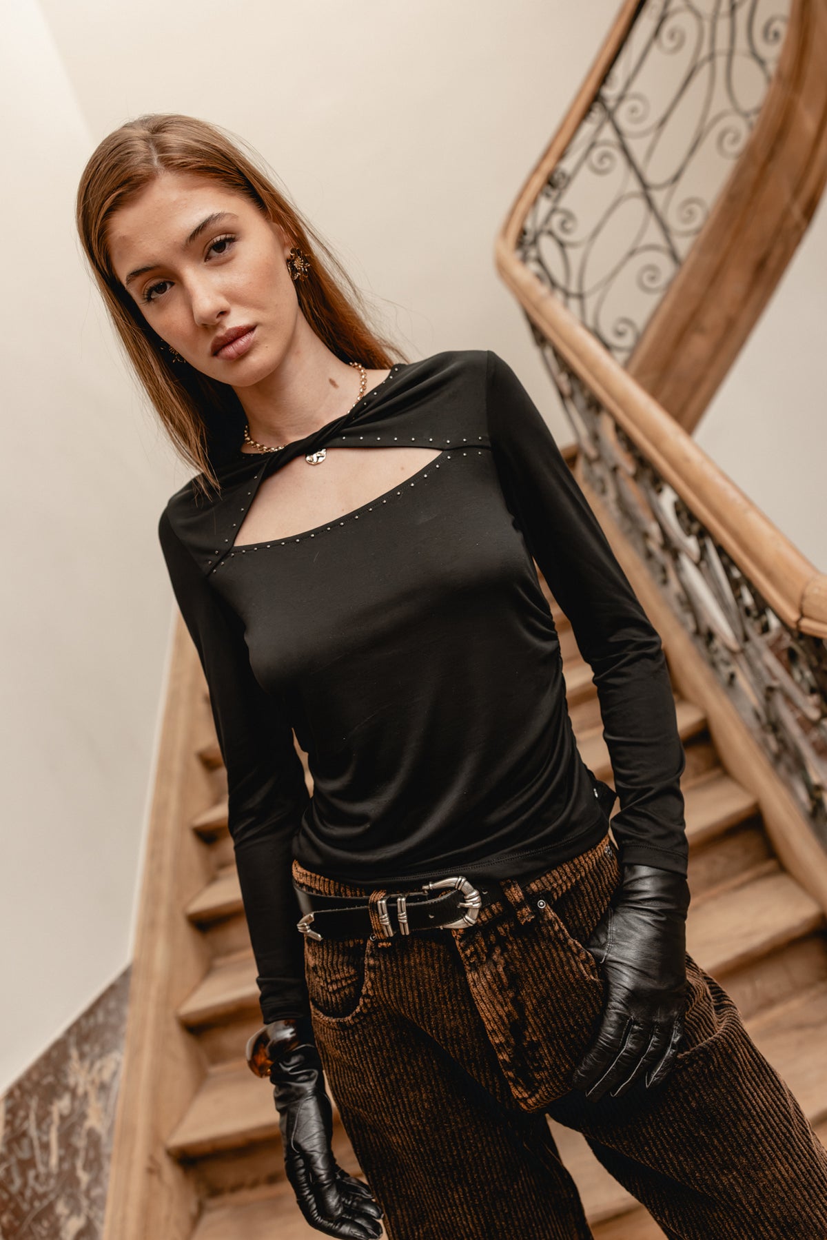 

T-Shirt mit offenem Kragen Damen Tamila black | Freeman T. Porter
