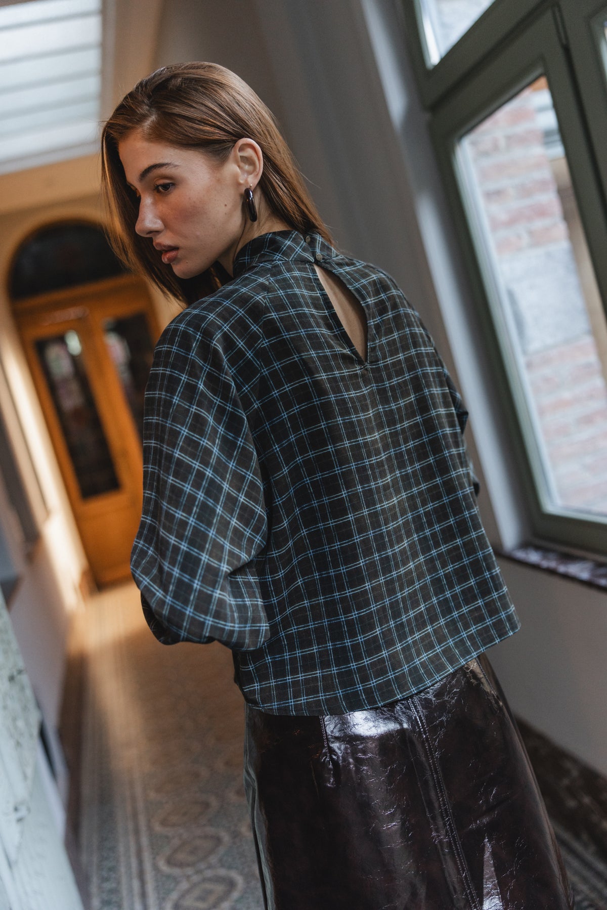 

Transparente Bluse mit Ballonärmeln Damen Terezia Tartan brown / blue | Freeman T. Porter
