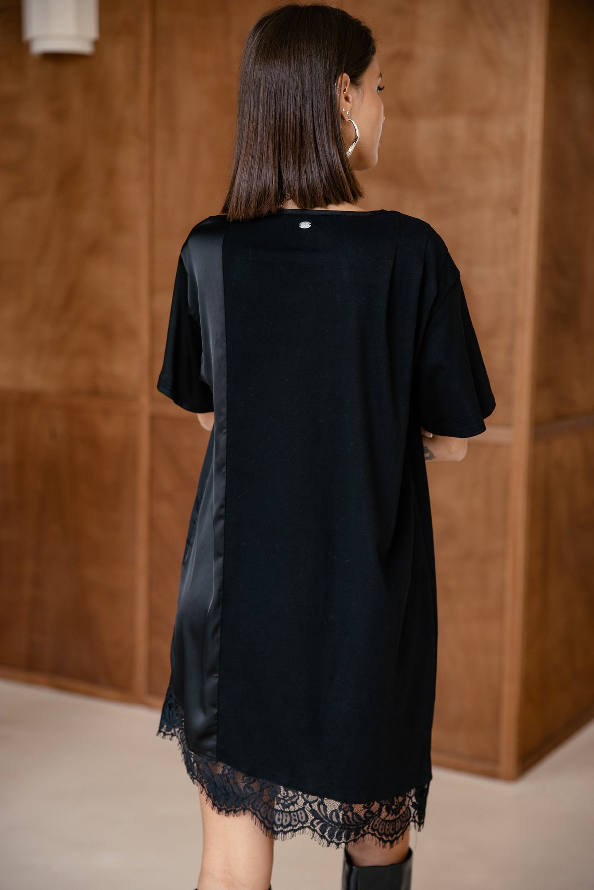 

Robe asymétrique bi-matière et dentelle Femme Rami Lace black | Freeman T. Porter