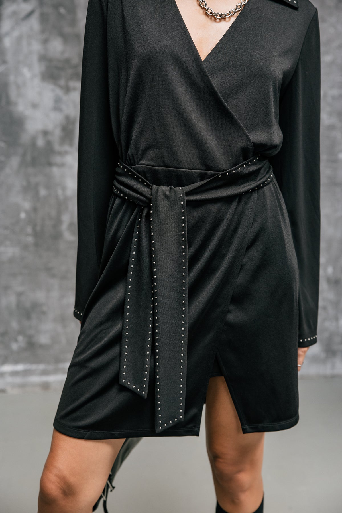 

Kurzes Kleid mit Nieten Damen Rula Plain black | Freeman T. Porter