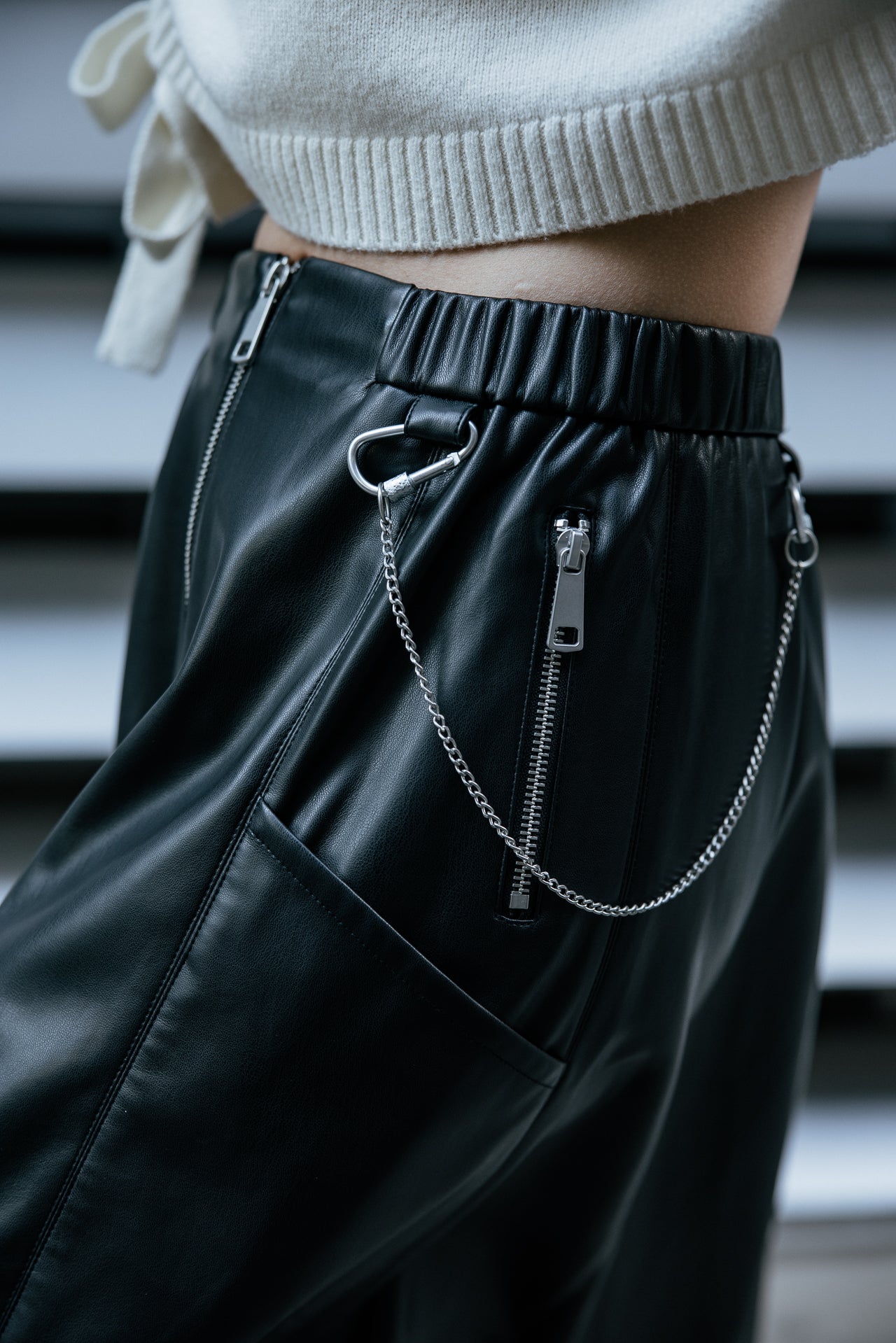 
              

Lockerer Rock aus Kunstleder Damen Joki Biker black | Freeman T. Porter
            
