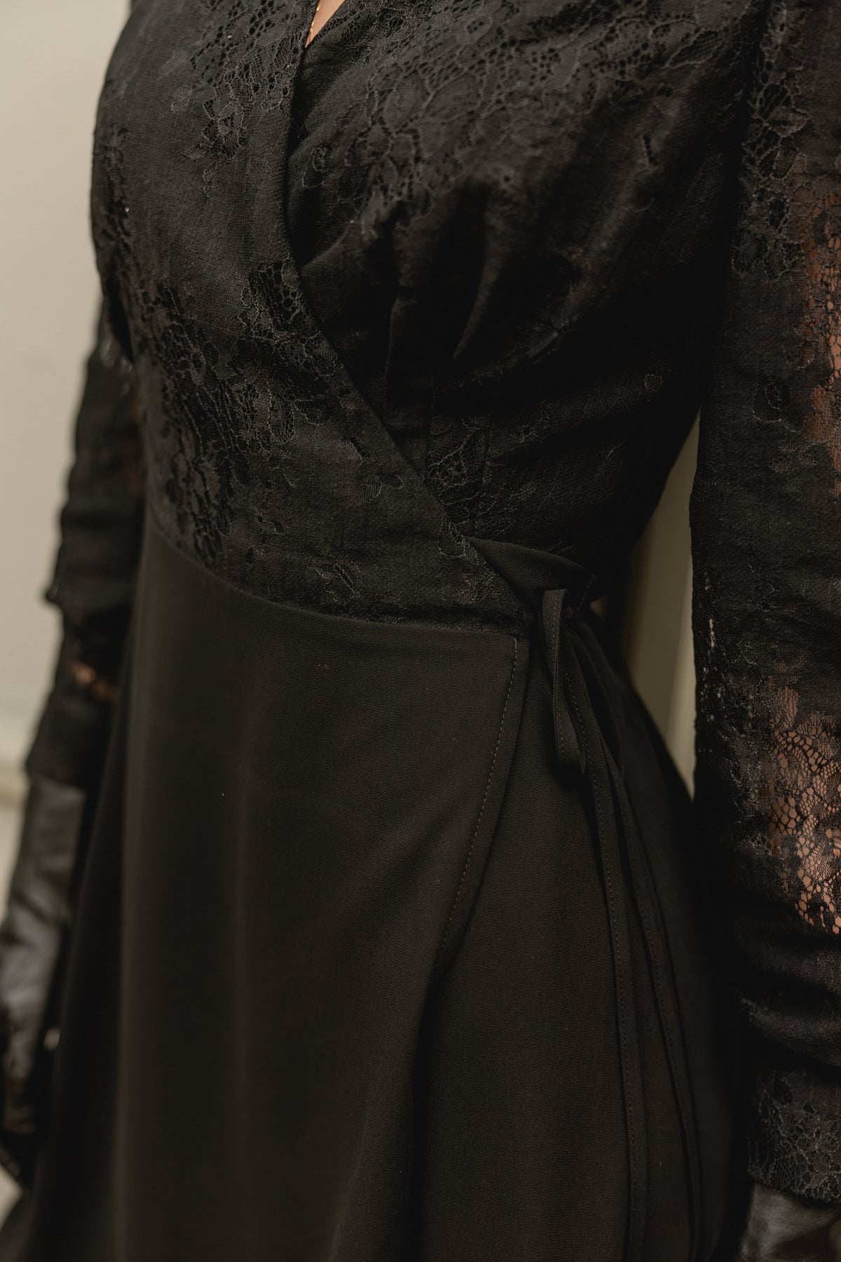 
              

Robe courte avec dentelle Femme Rociane black | Freeman T. Porter
            