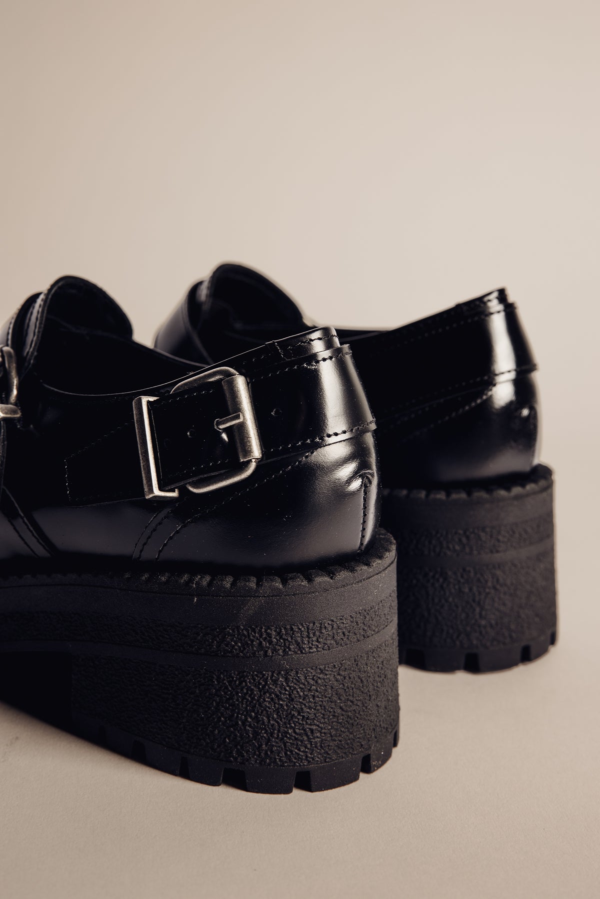 

Mocassin à semelle épaisse Femme Josiane black | Freeman T. Porter