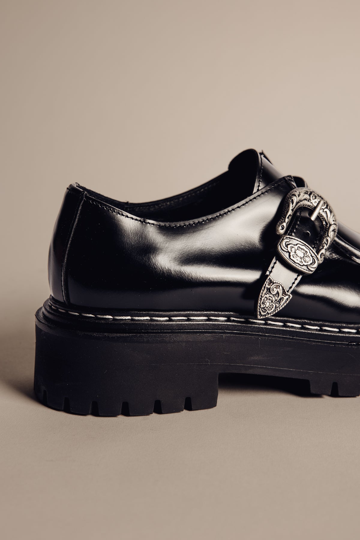 
              

Derby-Loafer Damen Josita black | Freeman T. Porter
            