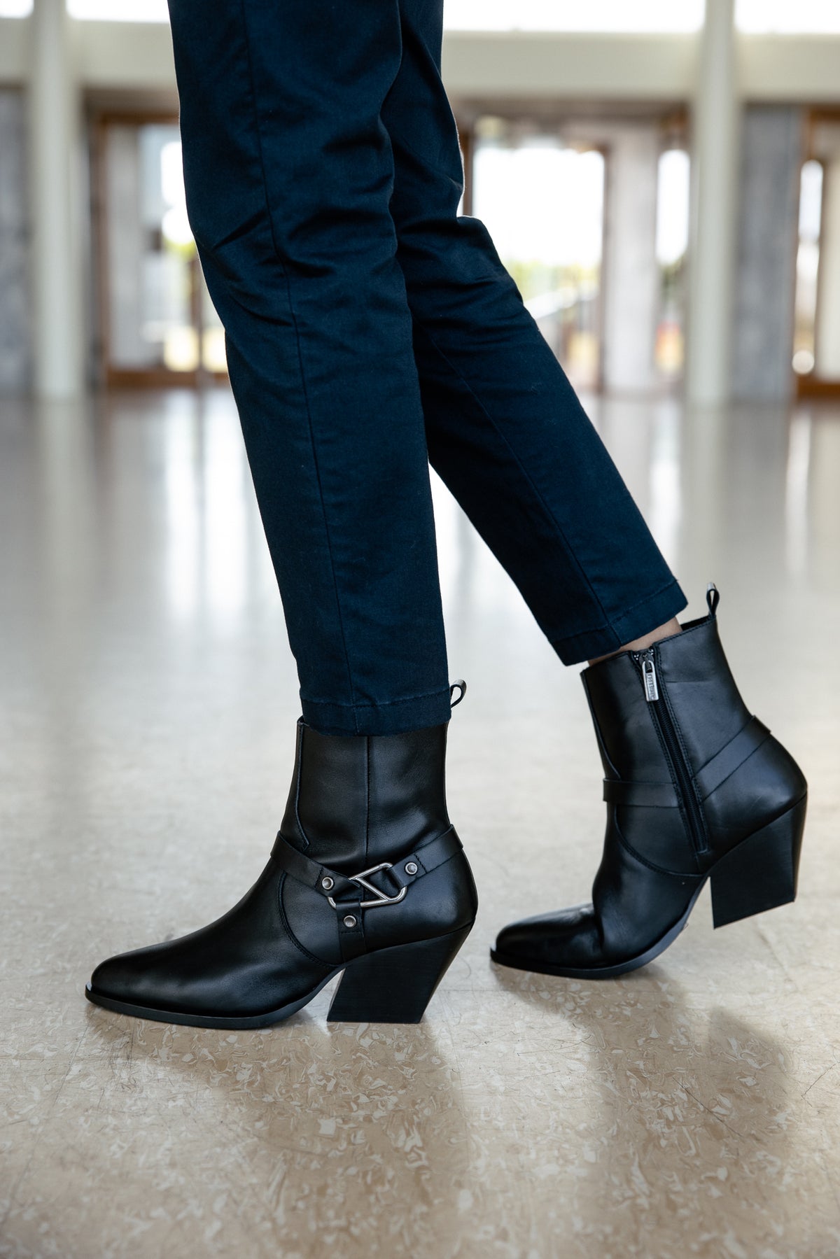 

Enkelboot met hak Dames Litzy Biker black | Freeman T. Porter