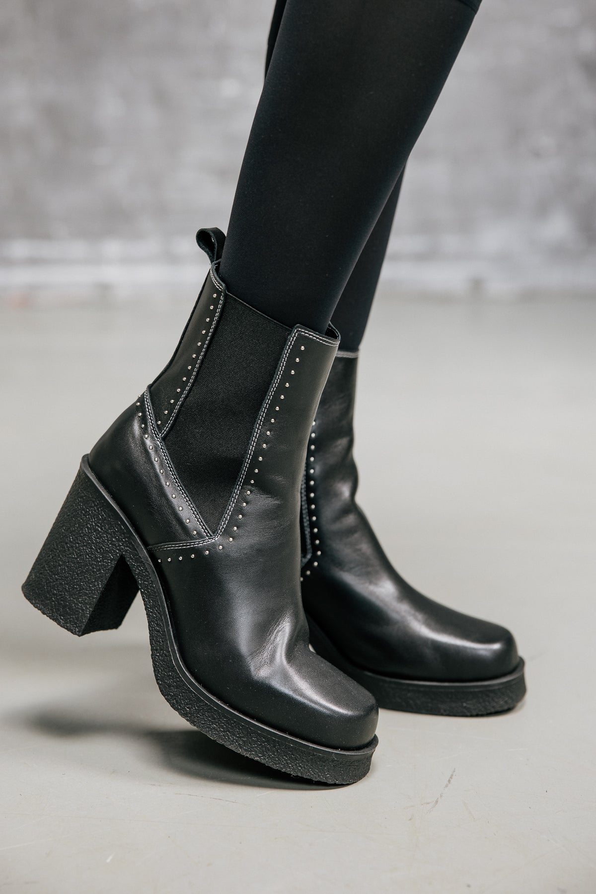   
            

Chelsea boots Damen Veritia Crepe black | Freeman T. Porter
          