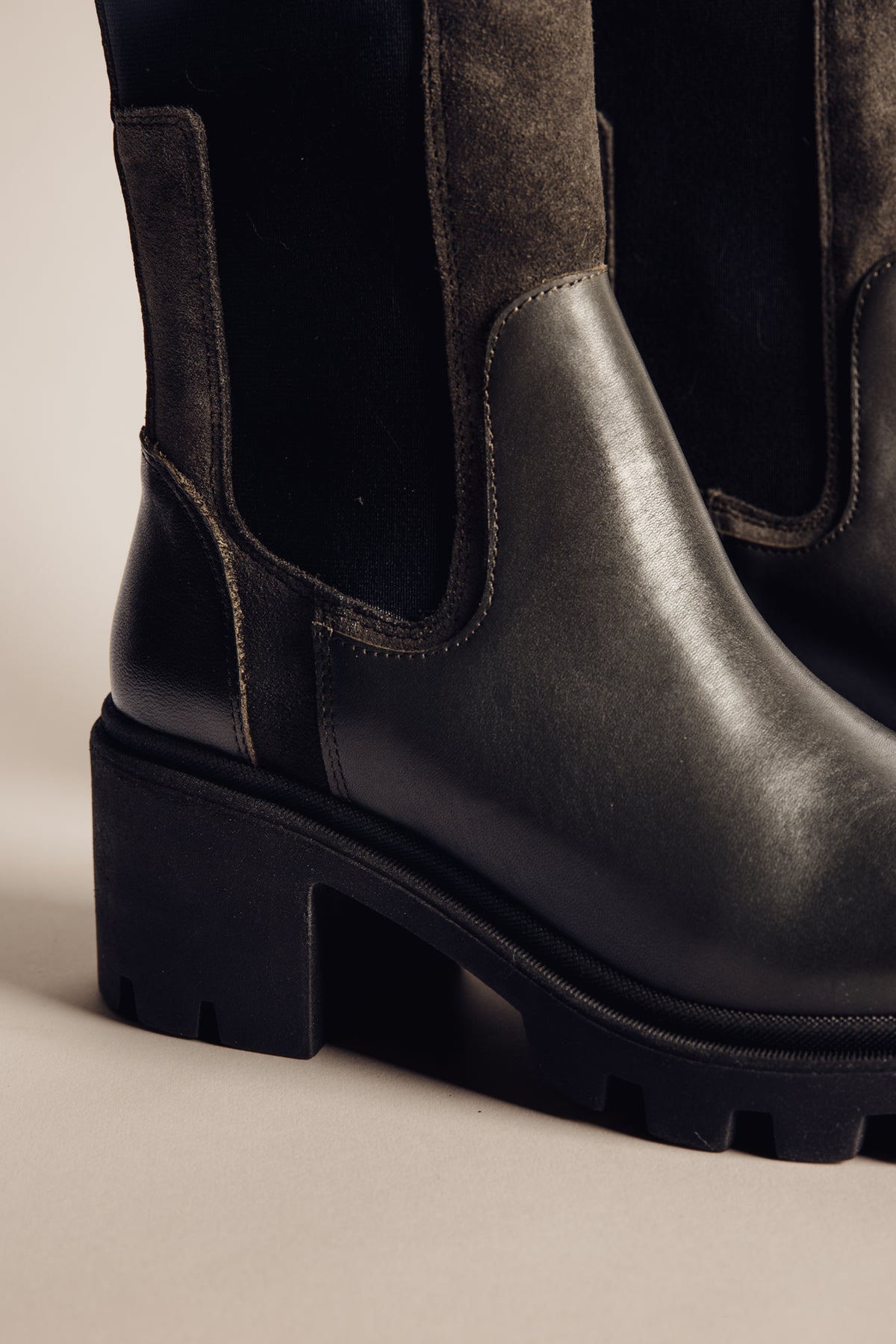 

Boots Chelsea Femme Violino Mix khaki | Freeman T. Porter