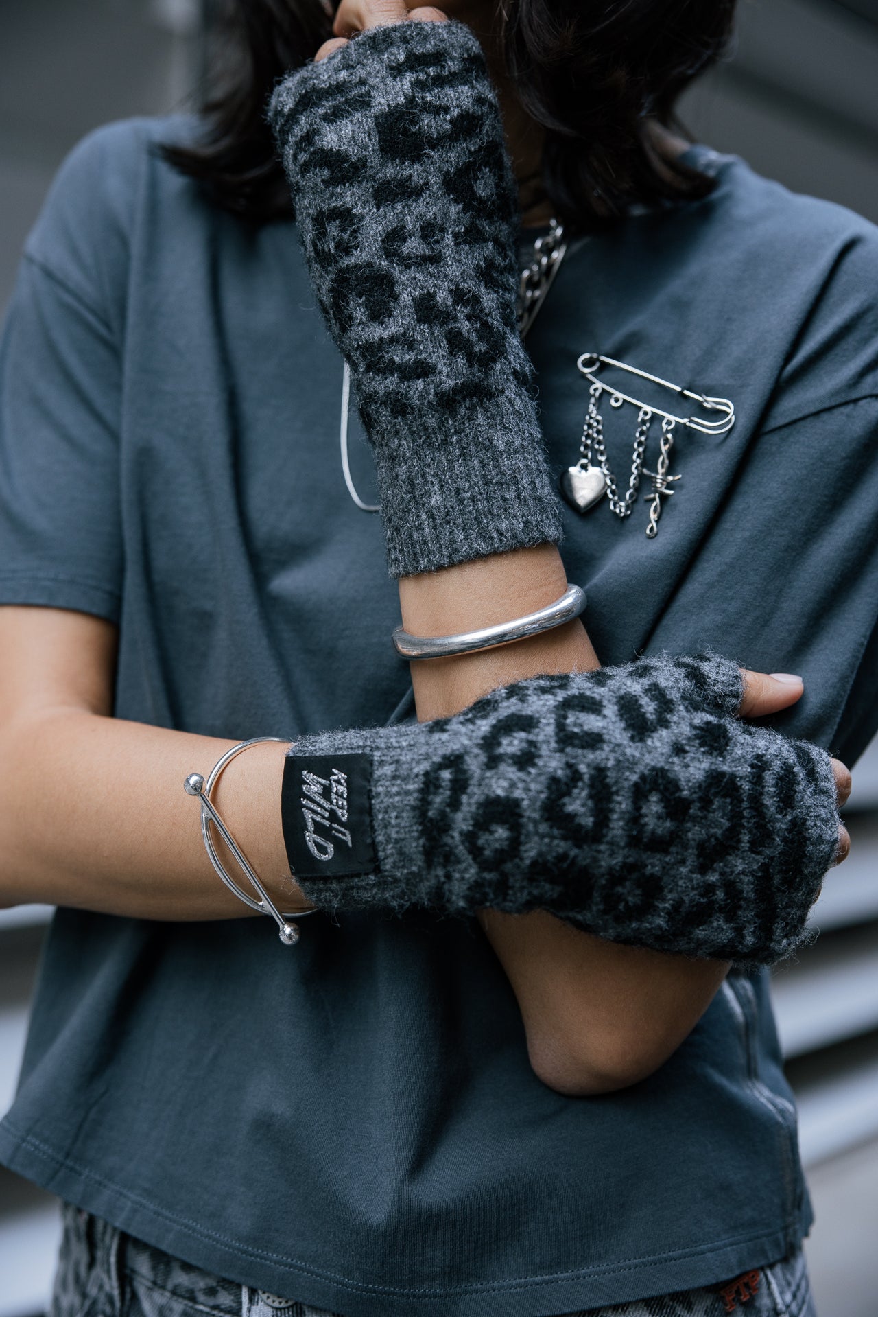 

Mitaine motif léopard Femme Graou Roar grey black | Freeman T. Porter