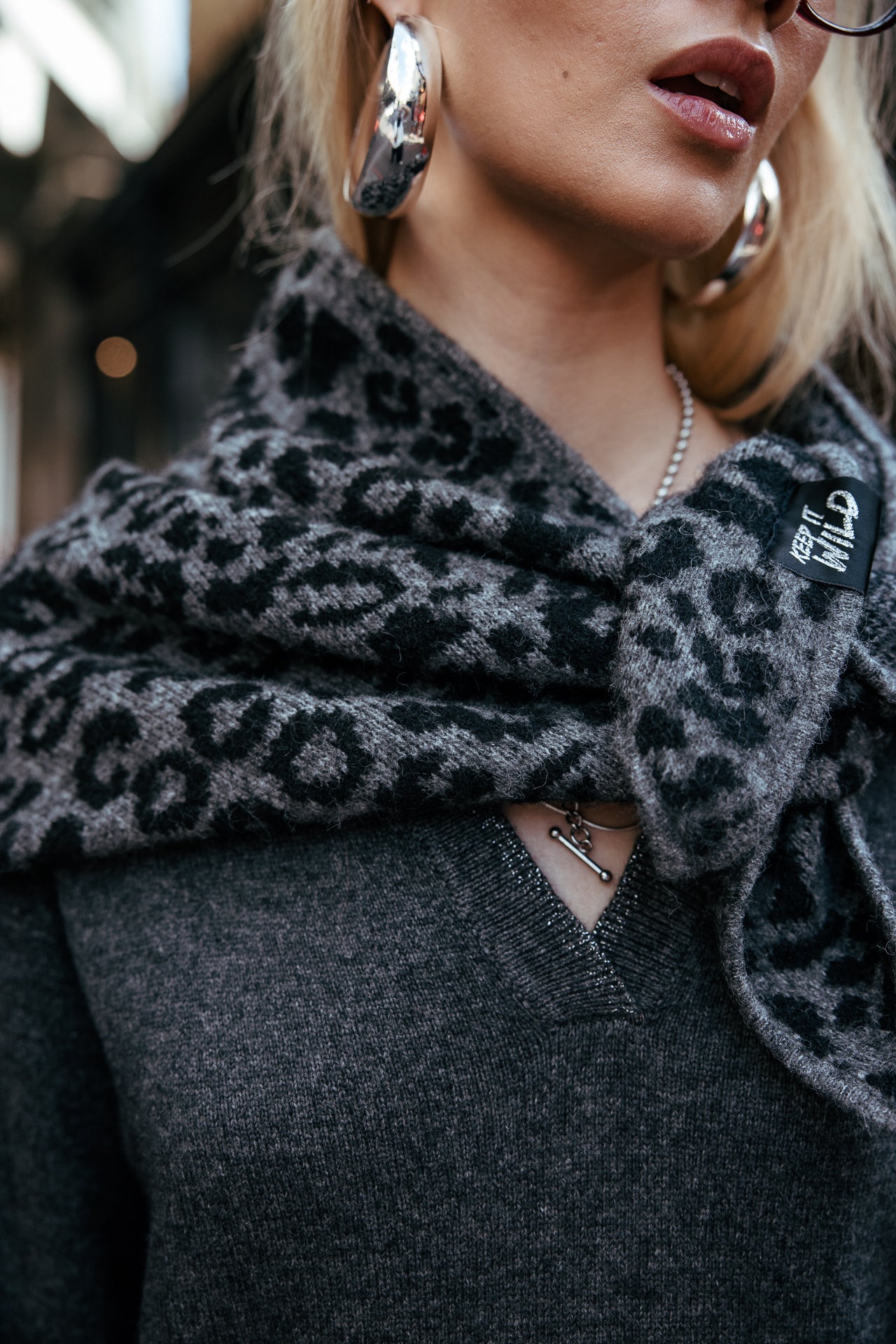 

Leopardmuster-Schal Damen Filice Roar grey black | Freeman T. Porter