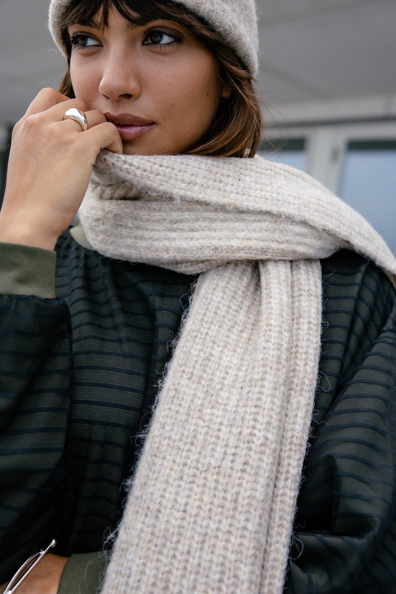   
            

Lange sjaal Dames Heddison Comfy beige | Freeman T. Porter
          