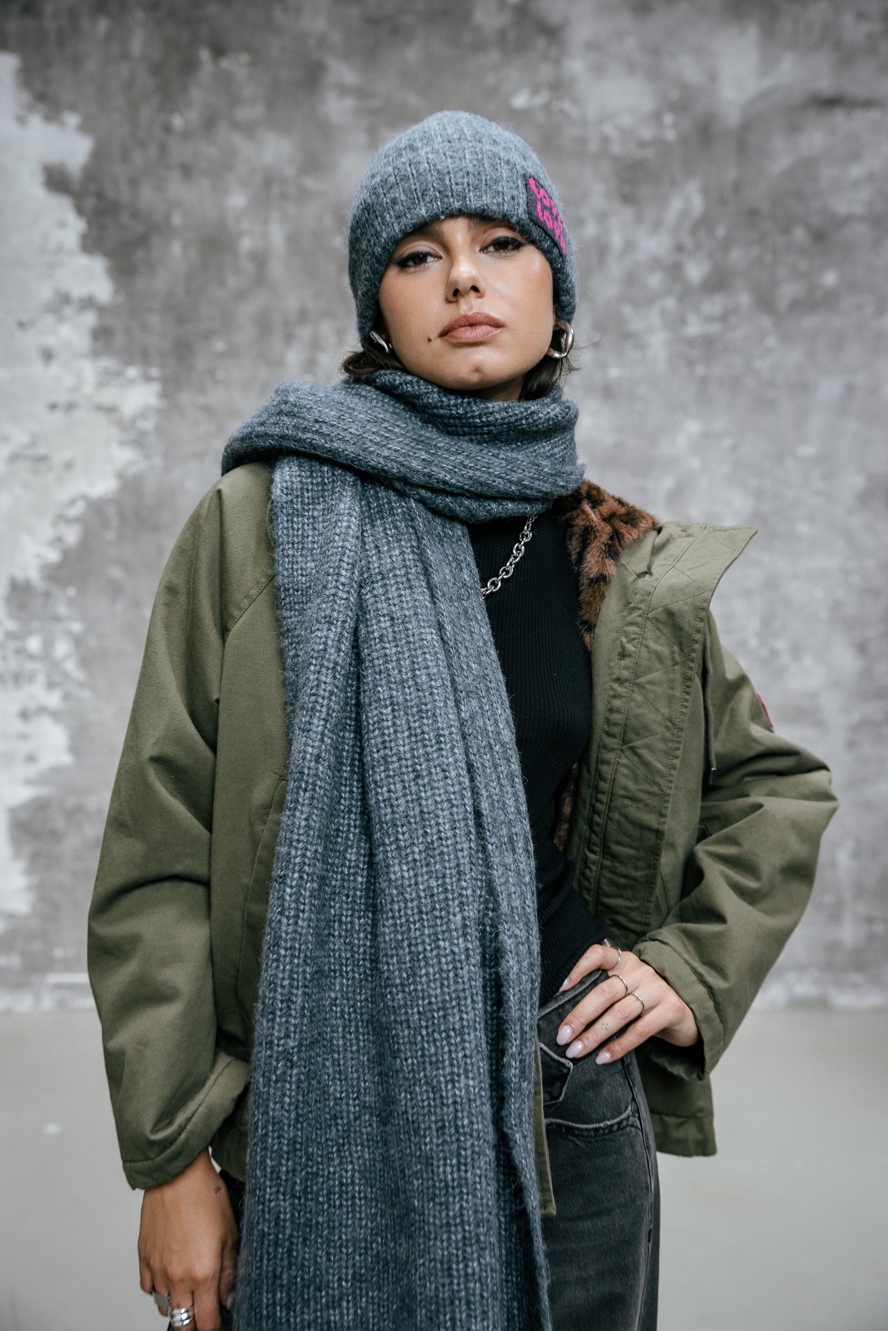 

Langer Schal Damen Heddison Comfy grey | Freeman T. Porter