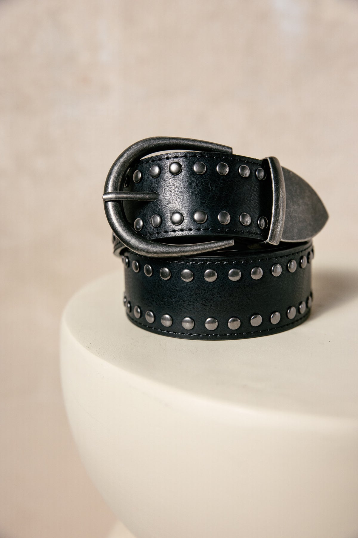   
            

Nietengürtel Damen Keoma black | Freeman T. Porter
          