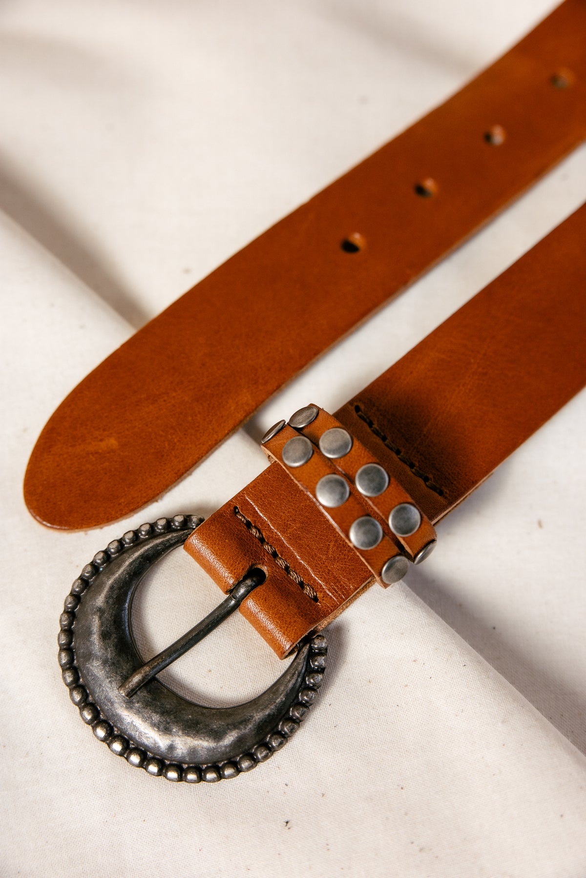 
              

Ceinture en cuir Femme Kirza camel | Freeman T. Porter
            