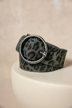 

Ceinture en cuir Femme Angeliso Leo Foiled grey | Freeman T. Porter