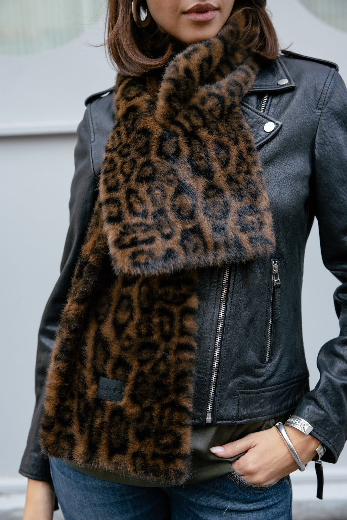   
            

Écharpe effet fourrure Femme Livie Leopard Fur original | Freeman T. Porter
          