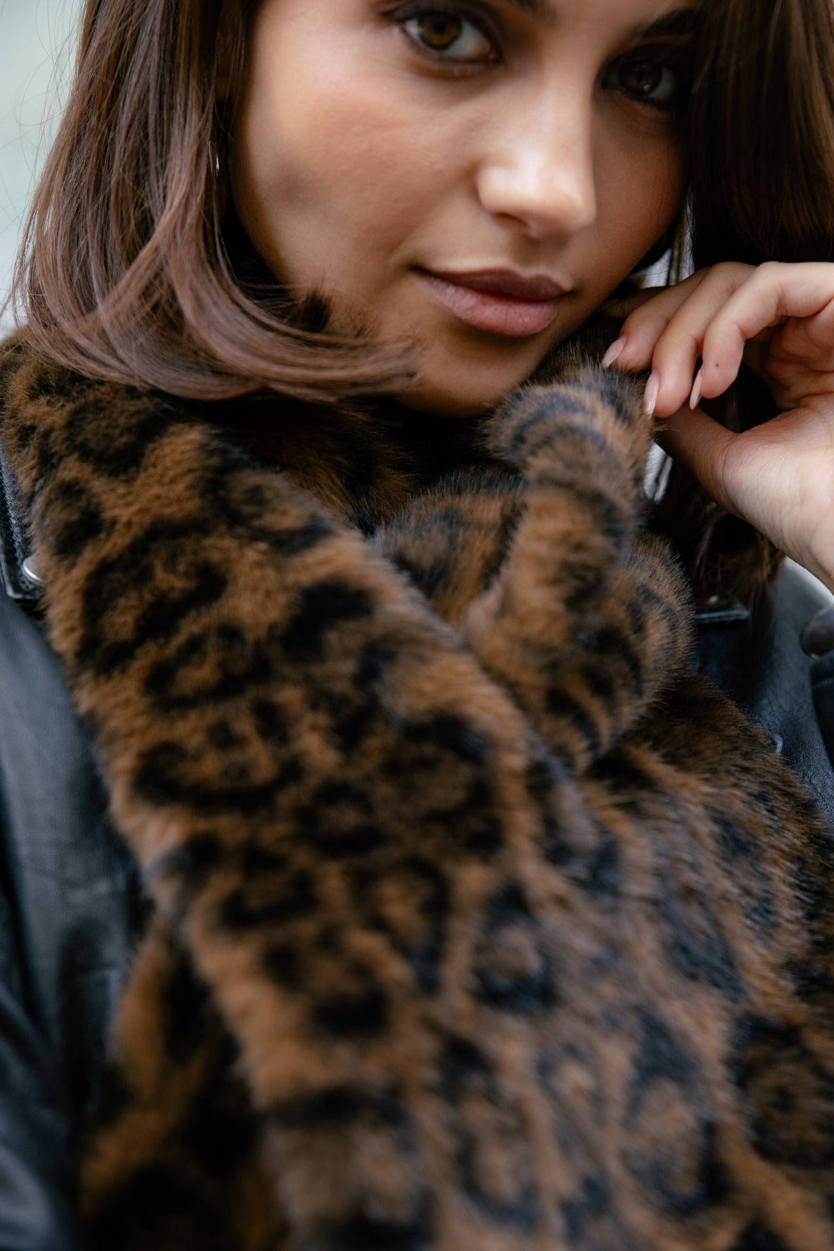 
              

Écharpe effet fourrure Femme Livie Leopard Fur original | Freeman T. Porter
            