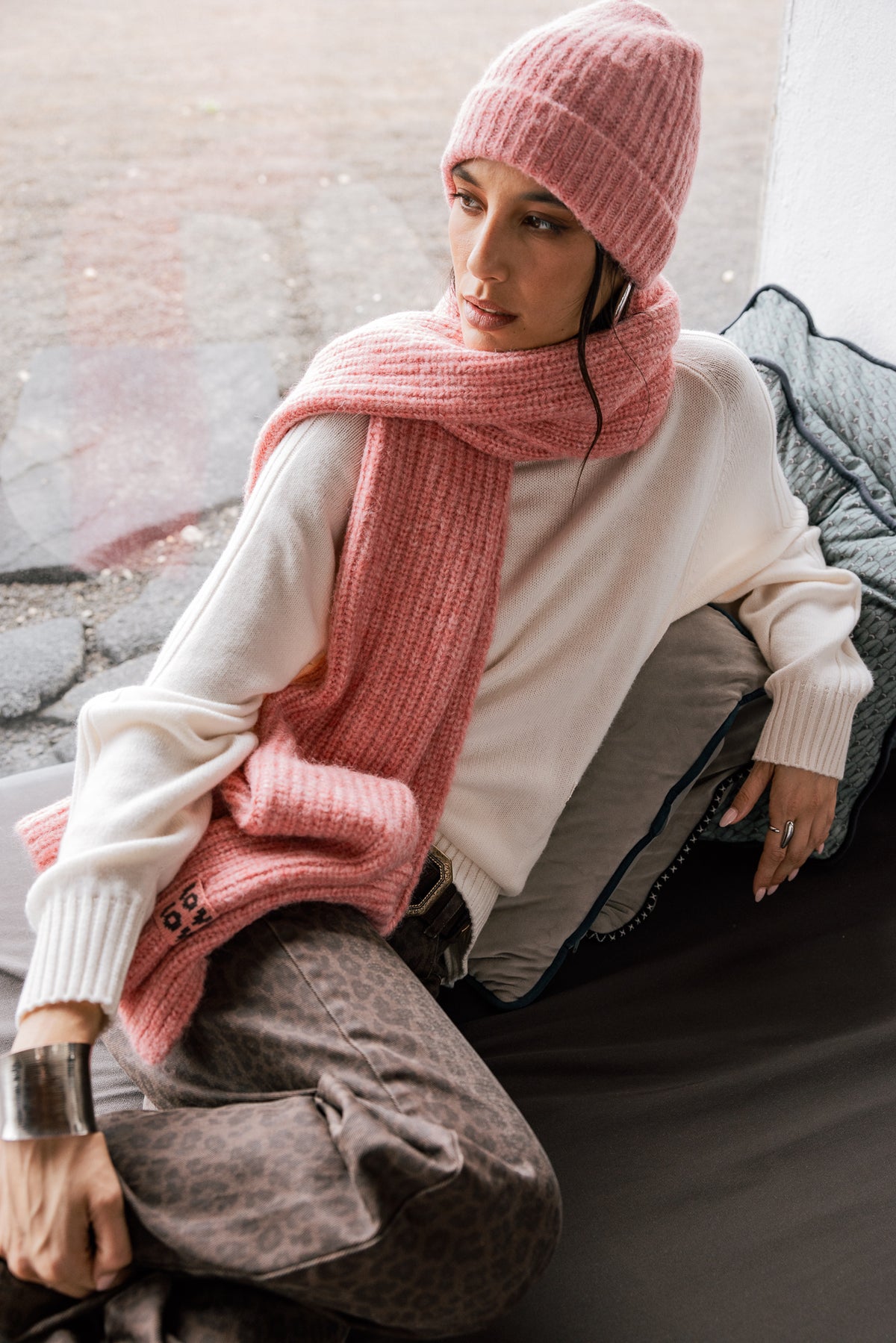 

Écharpe longue Femme Elina Comfy pink | Freeman T. Porter