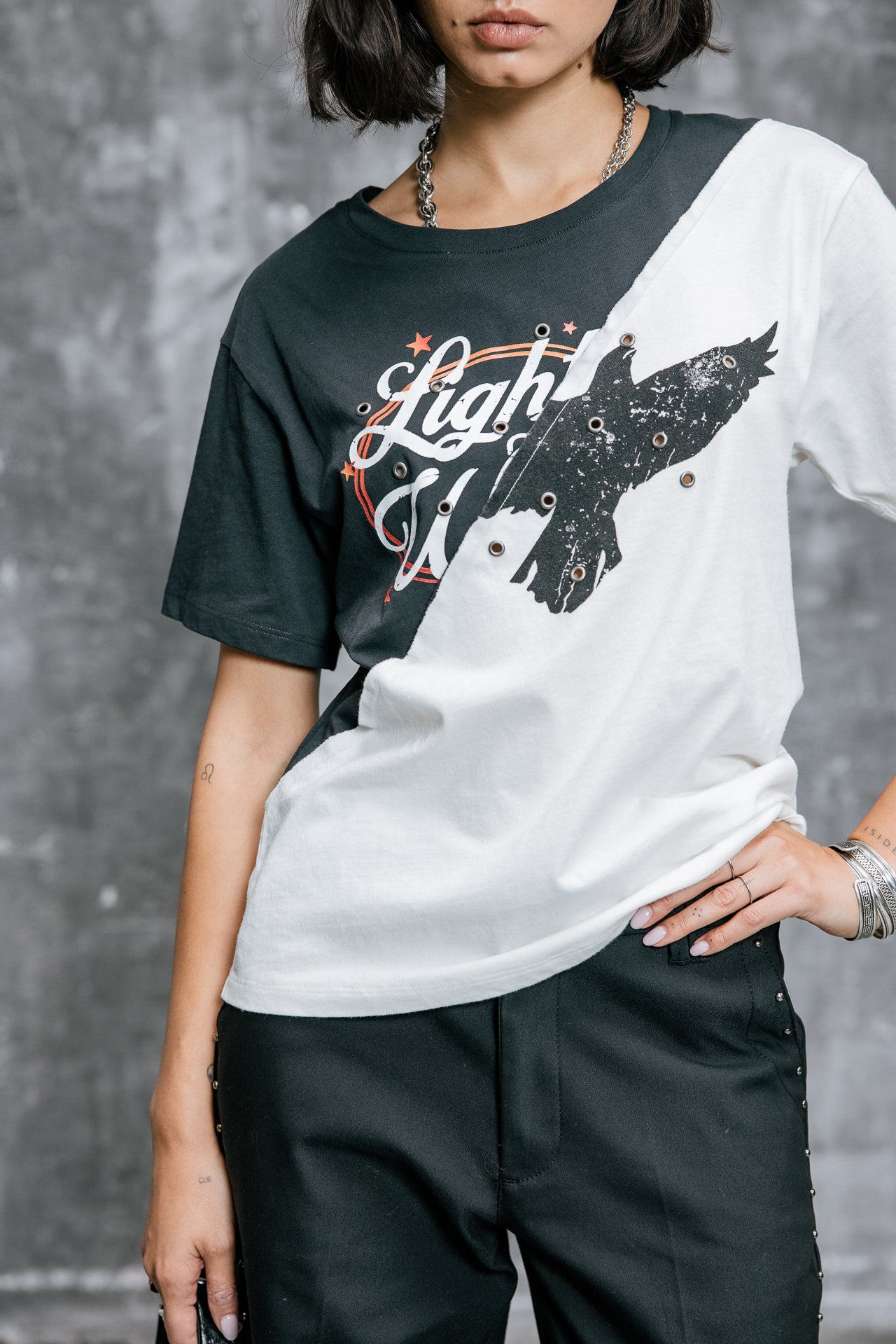   
            

Bedrucktes zweifarbiges T-Shirt Damen Suria Mix Bird original | Freeman T. Porter
          