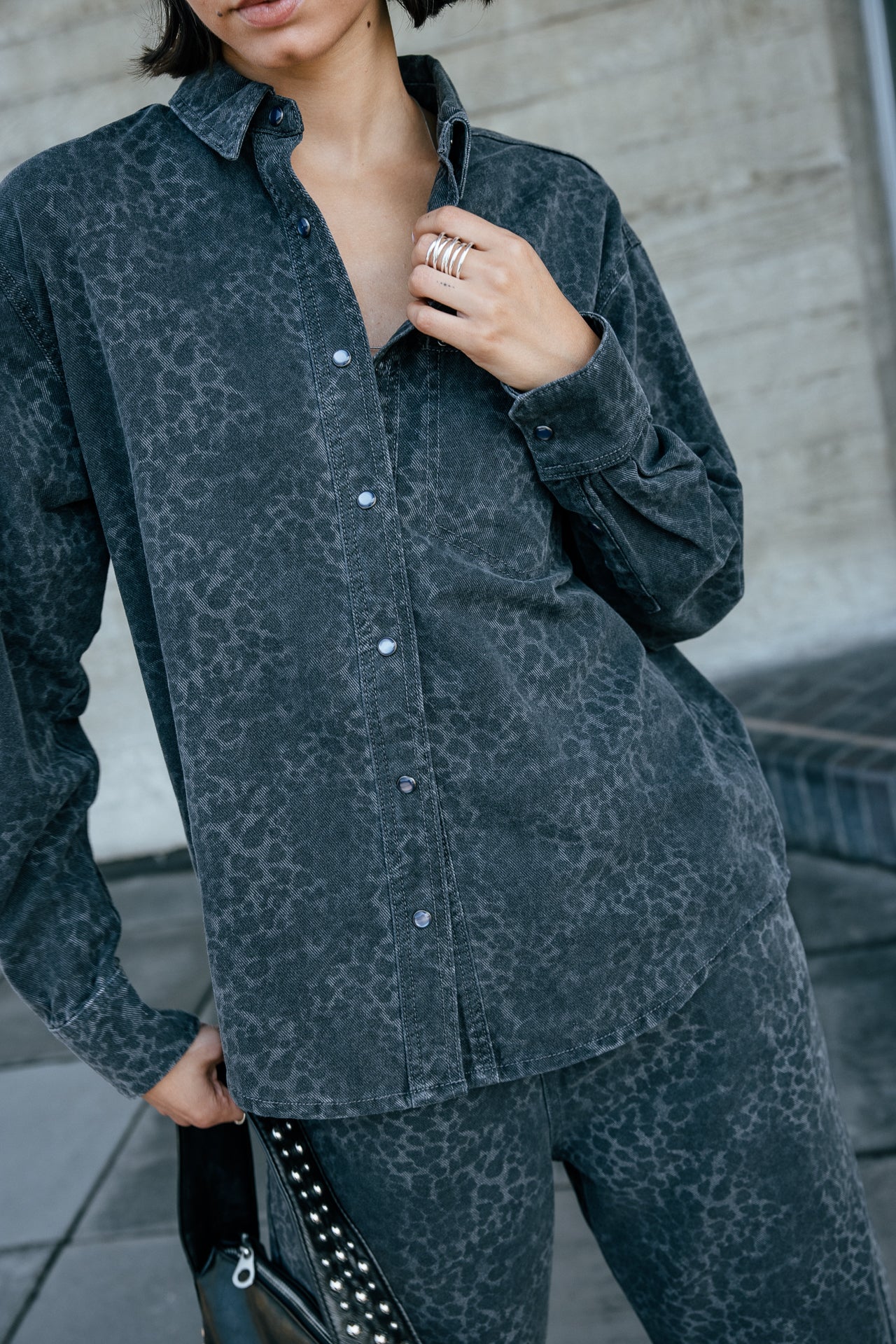 

Chemise oversize léopard Femme Chella whistle | Freeman T. Porter