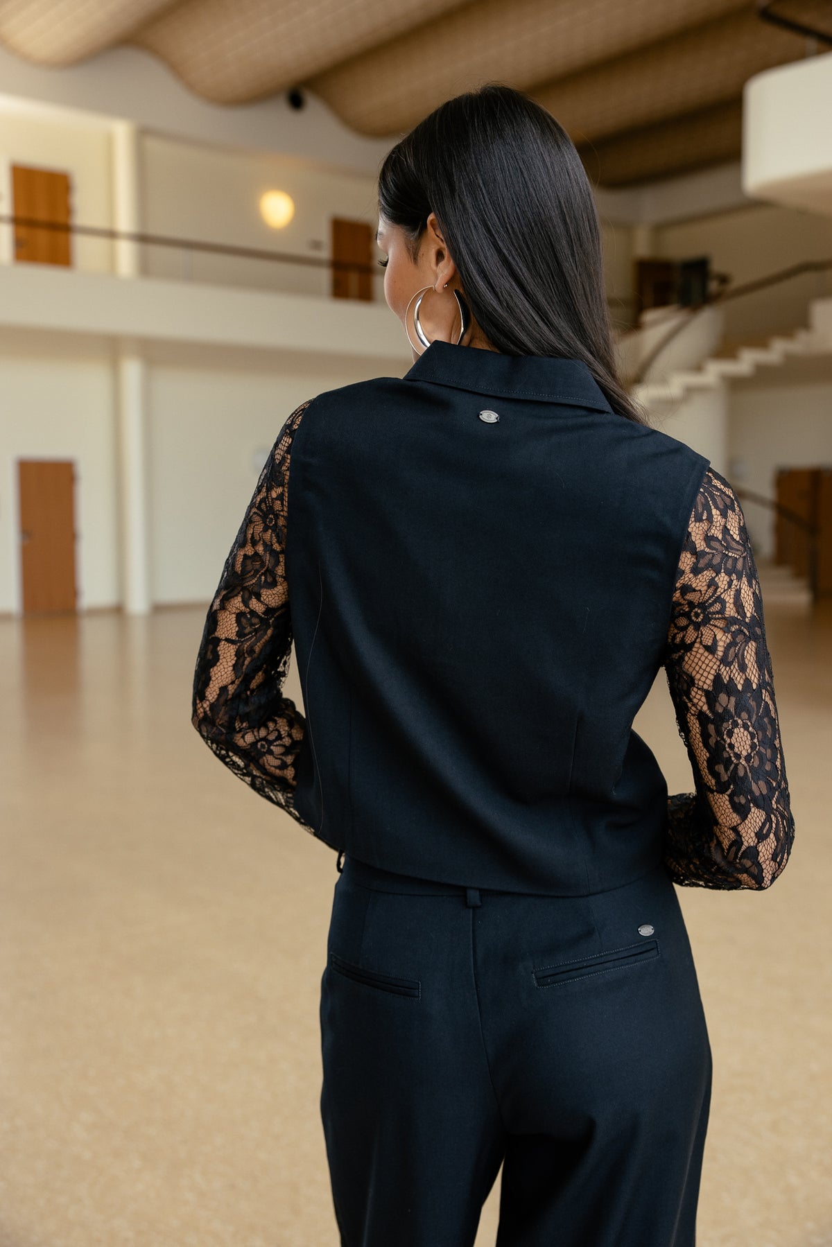 

Top con cremallera y mangas de encaje Mujer Marla Lace Dust dark sapphire | Freeman T. Porter